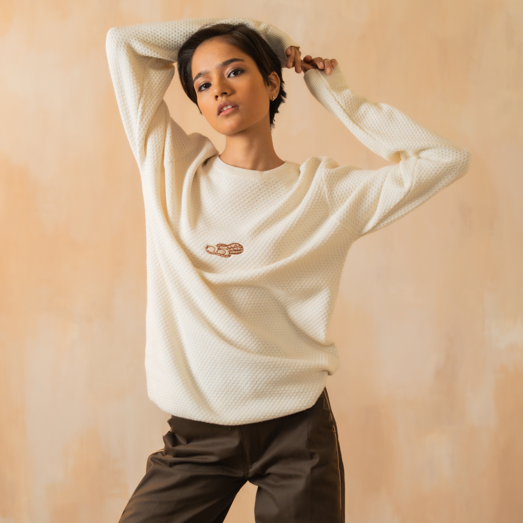 Unisex Pull-over Nuts