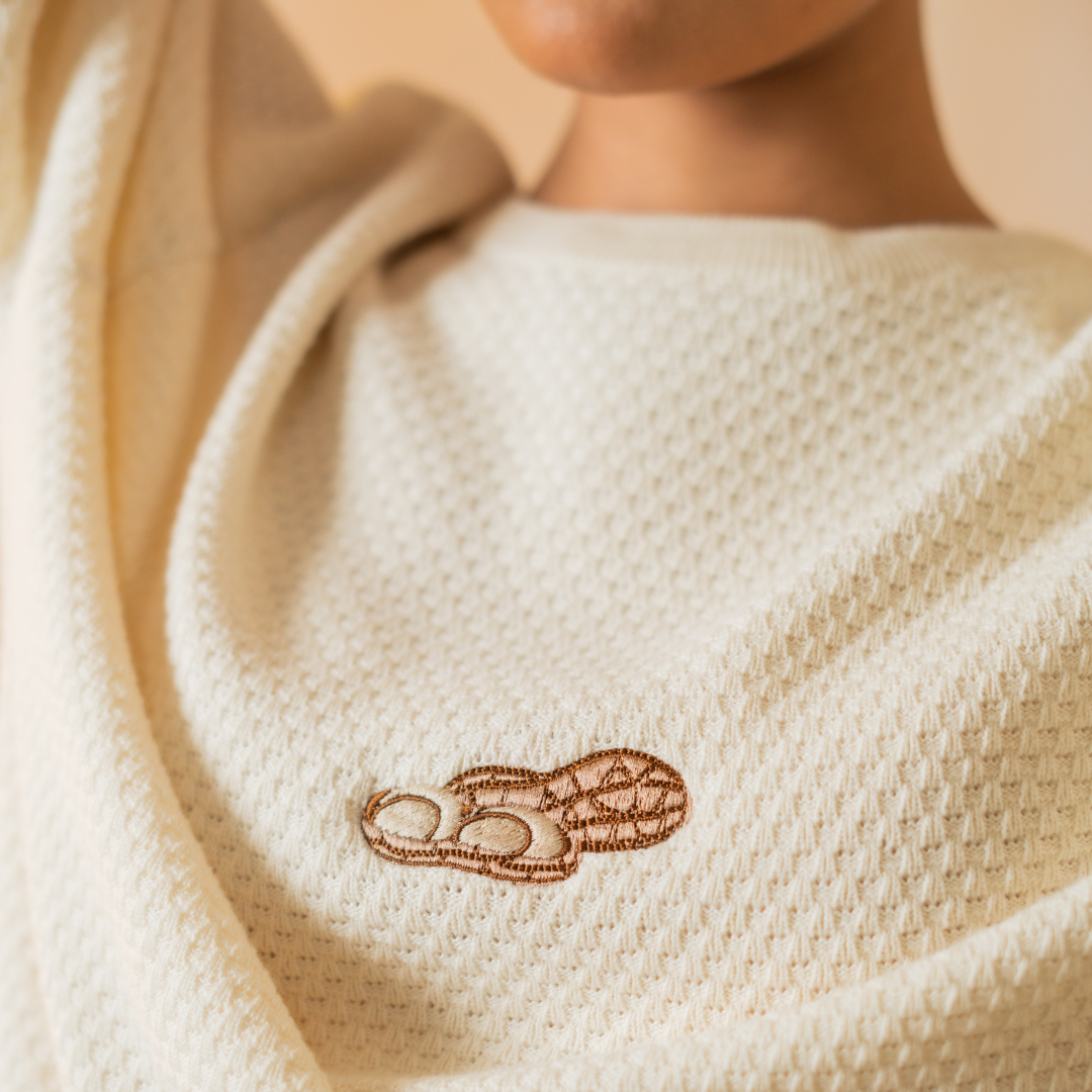 Unisex Pull-over Nuts