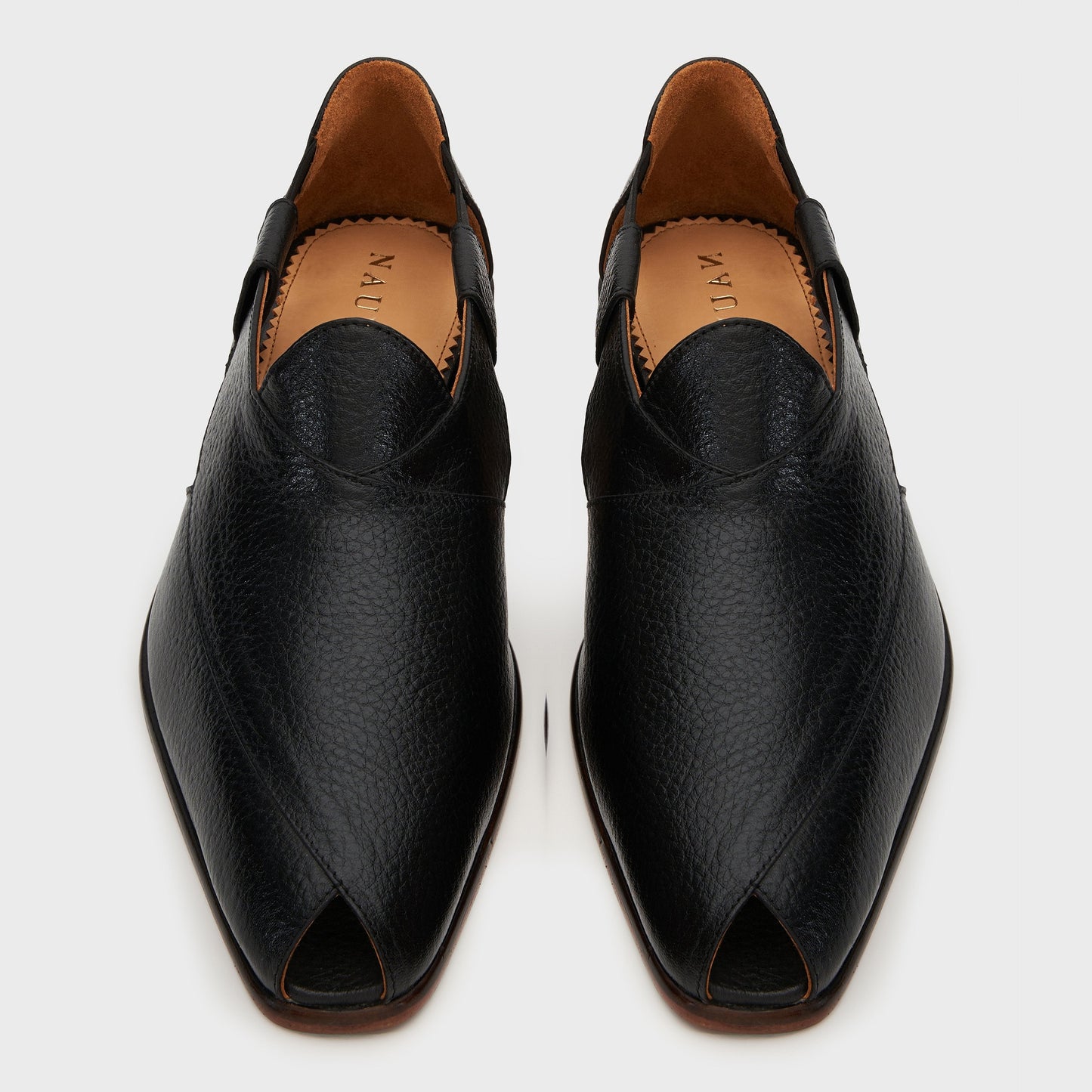 Peshauri | Black Milled Leather