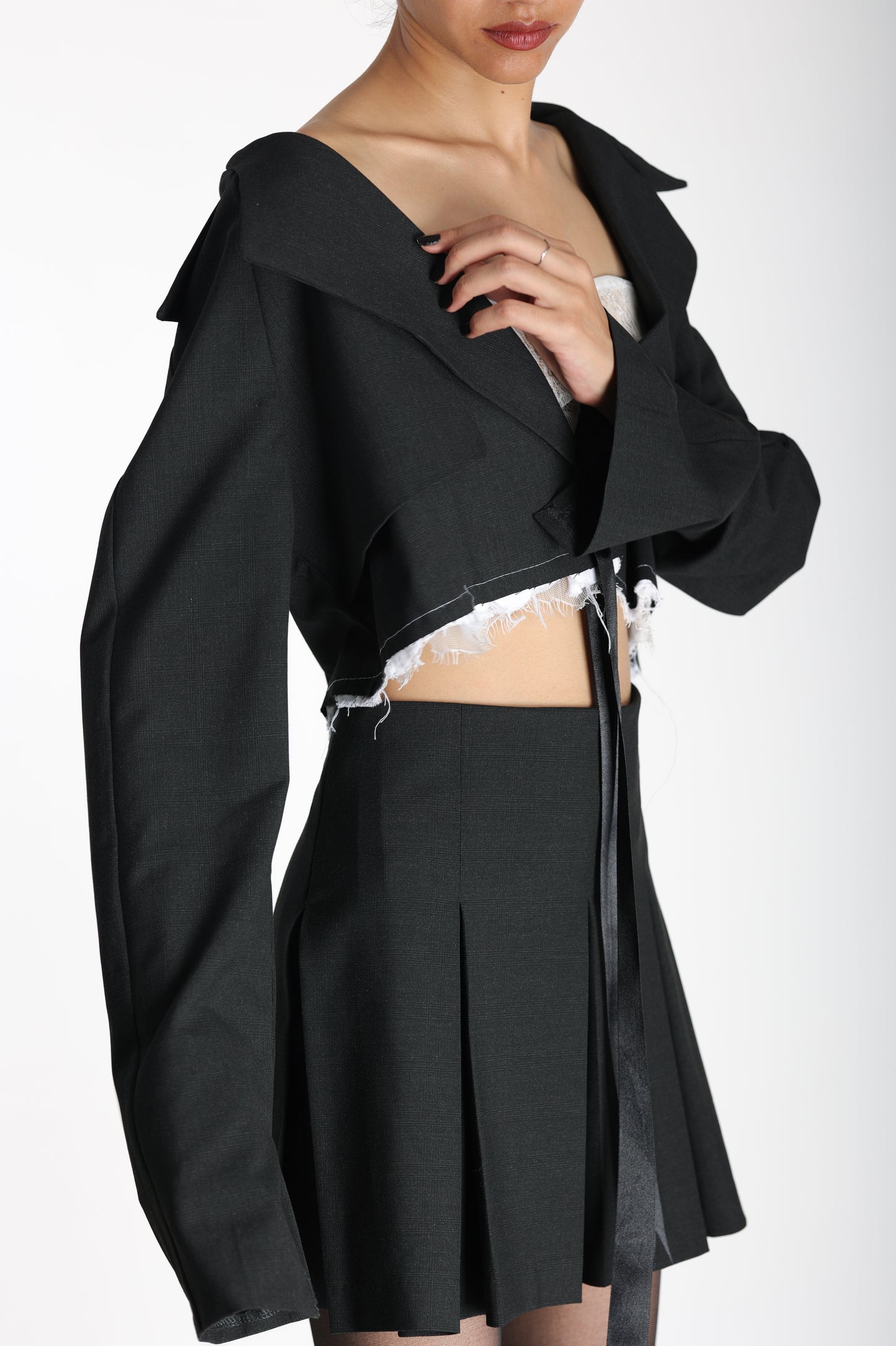 UNFINISHED CROPPED BLAZER