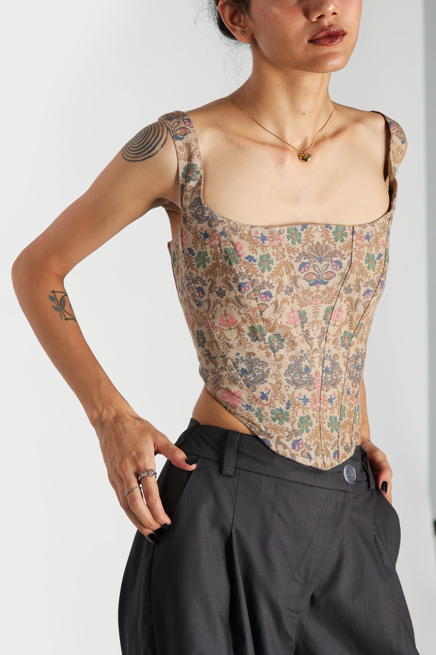 ANGLE FLY PANTS WITH A WAISTBAND