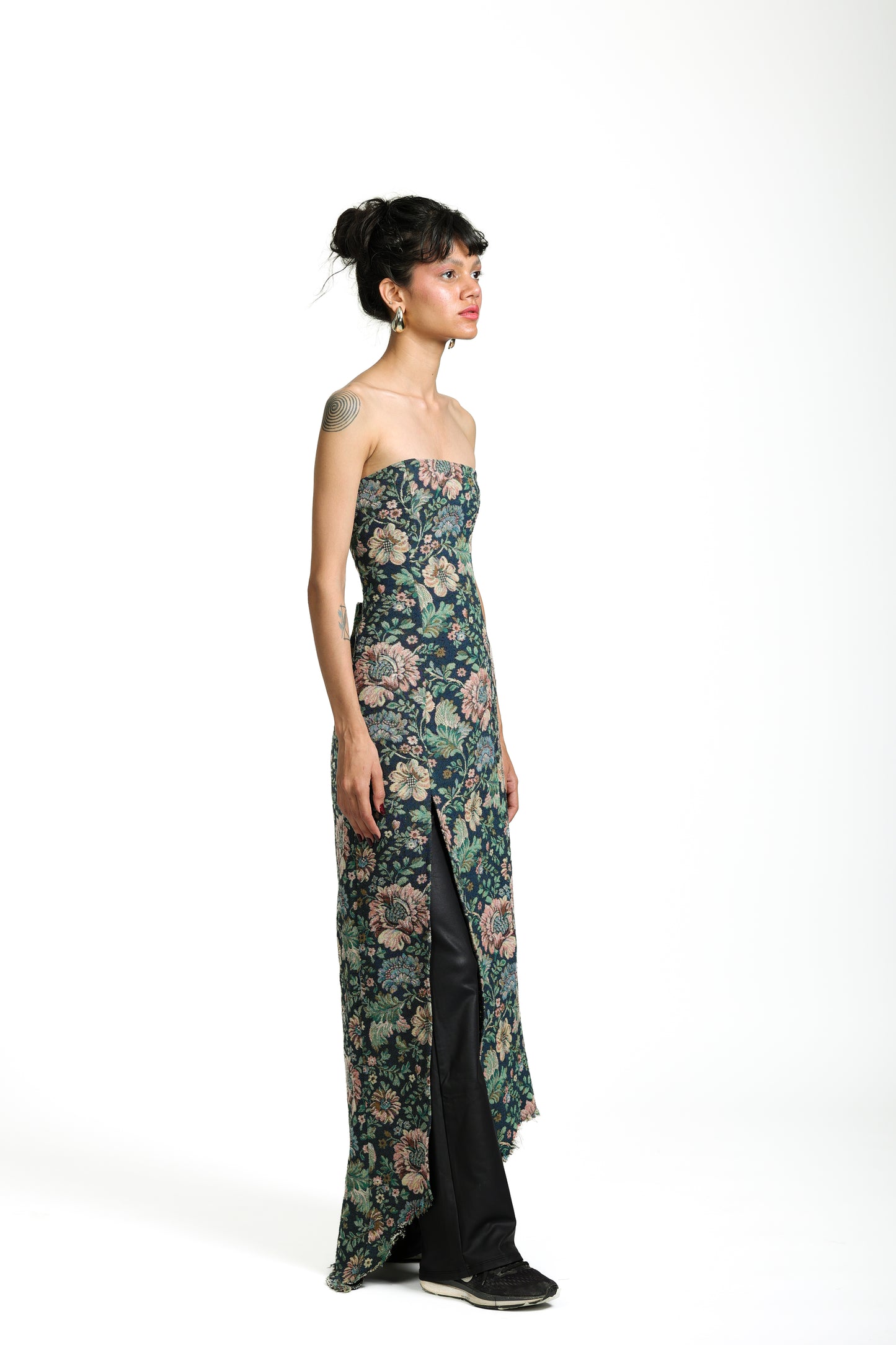 SOFA DRESS