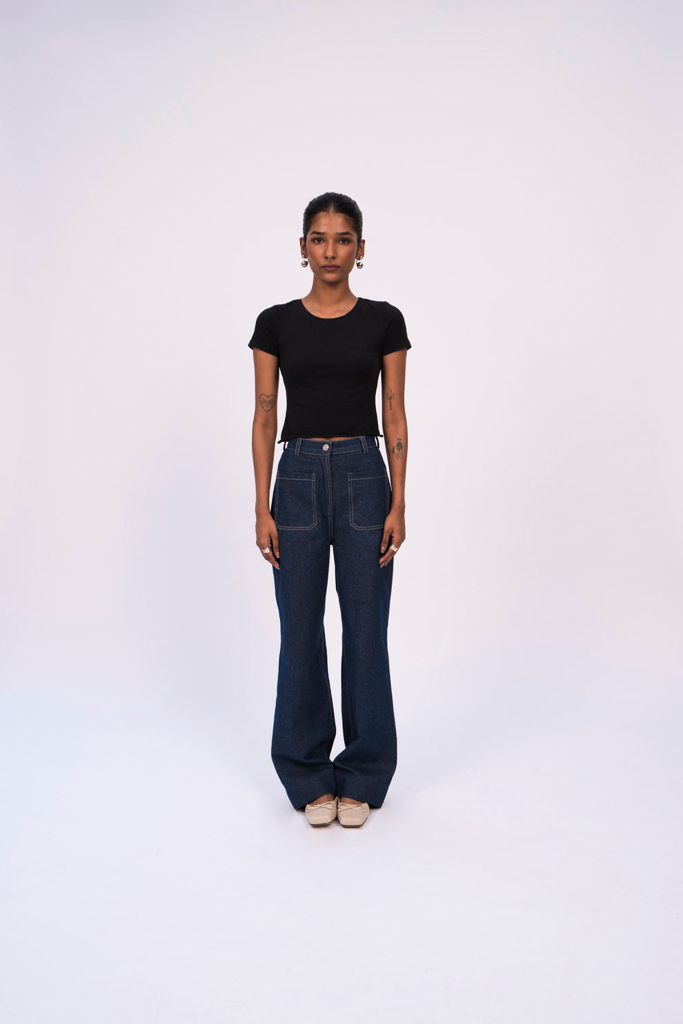 HIGH WAISTED JEANS