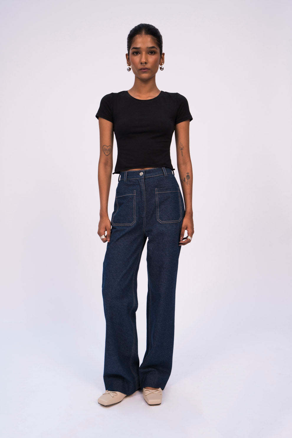 HIGH WAISTED JEANS