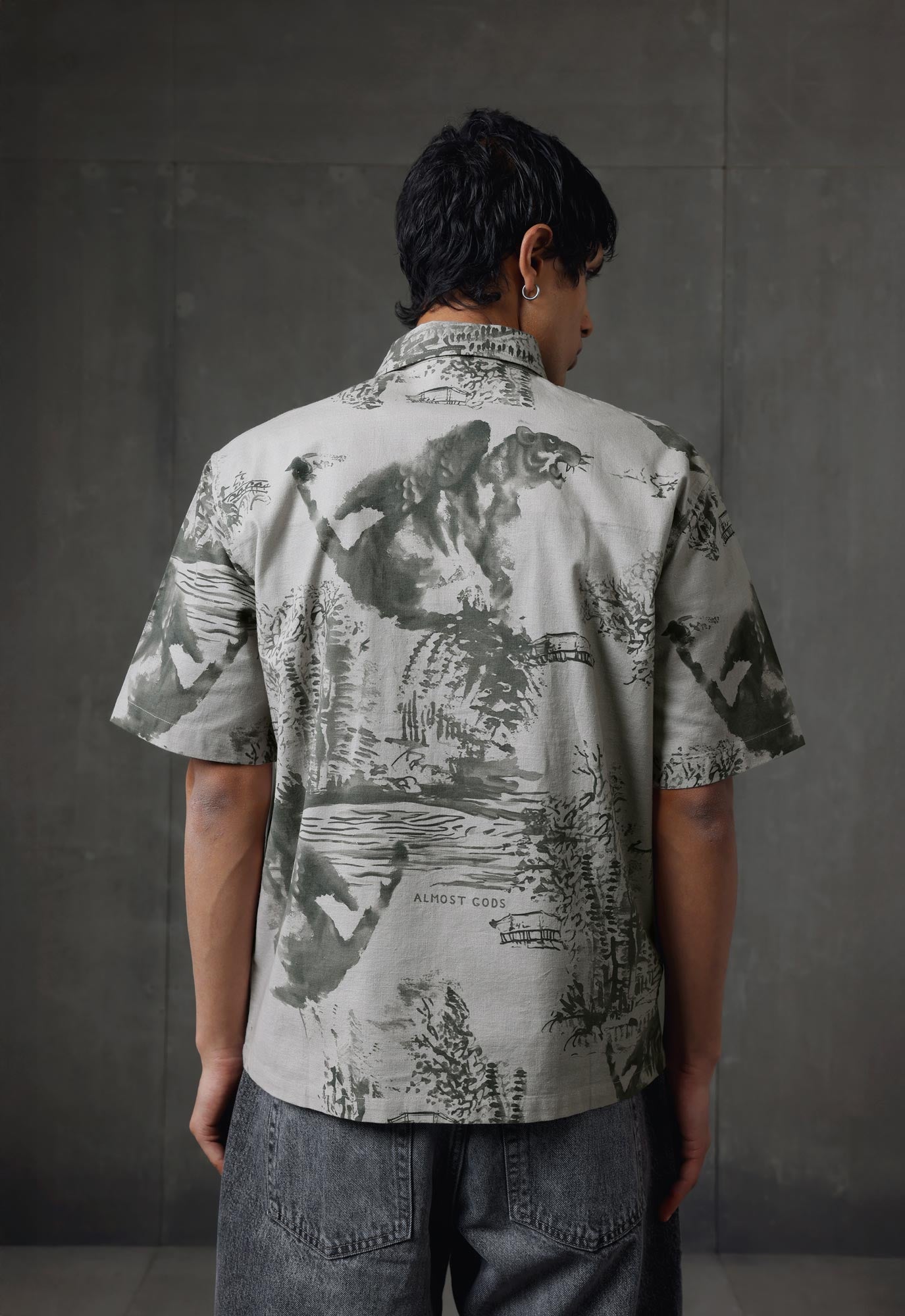 The Terrain Relaxed Shirt in Green