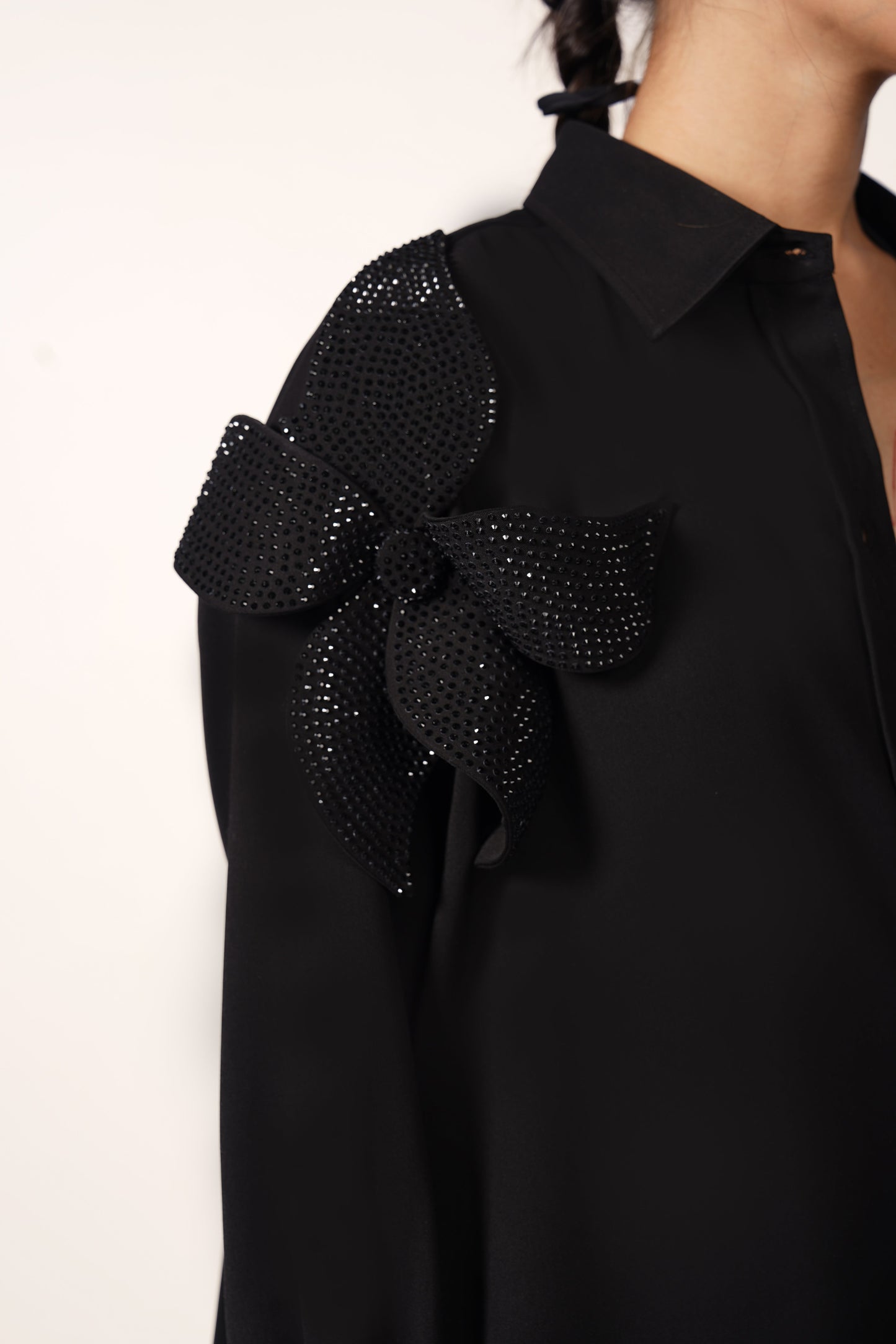 FLOWER SHIRT IN BLACK IN BLING