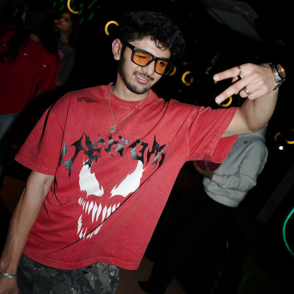 VENOMOUS TEE