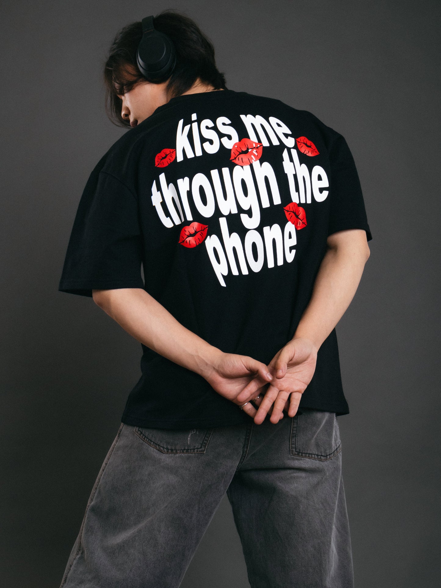 Unisex Phone Kiss Black T-shirt