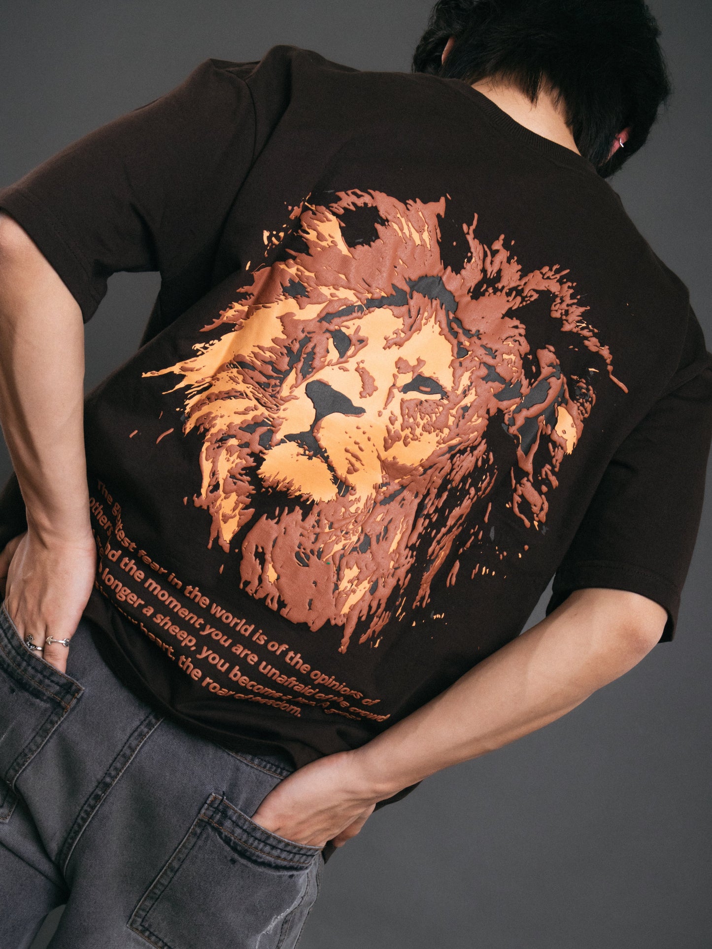 Unisex Lion Designed Brown T-shirt