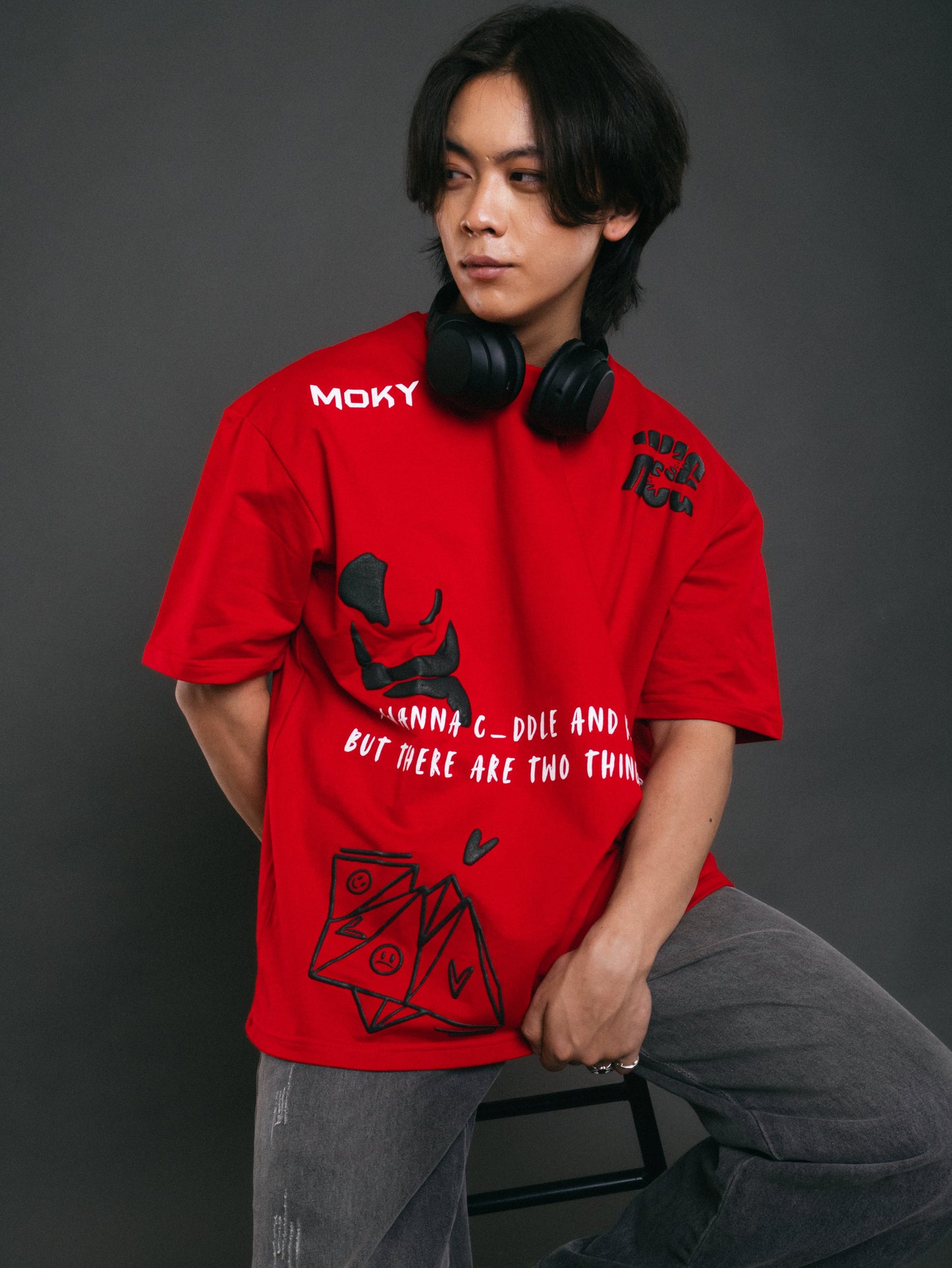Unisex Kiss & Cuddles Red T-shirt