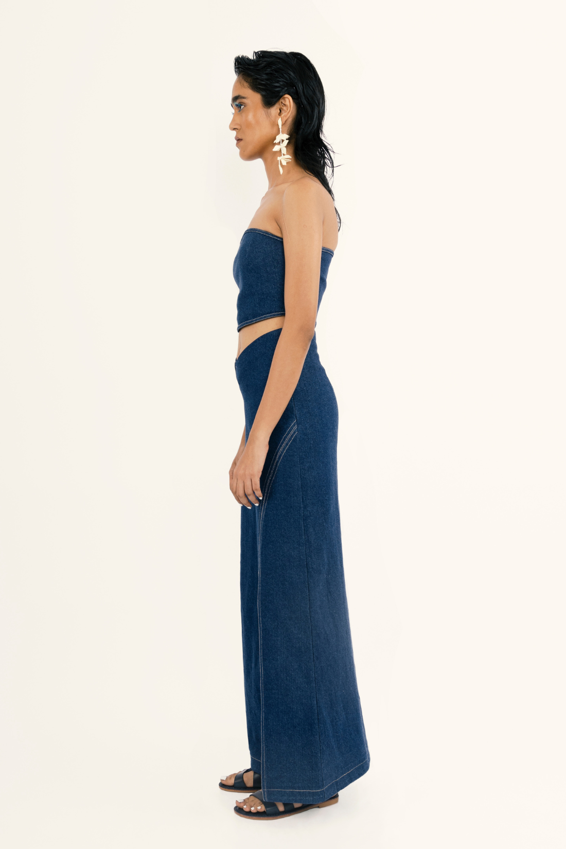 SEASONLESS DIAGONAL SLIT SKIRT