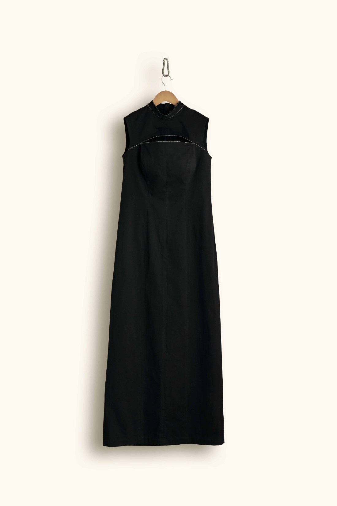 Elongating Serious Black