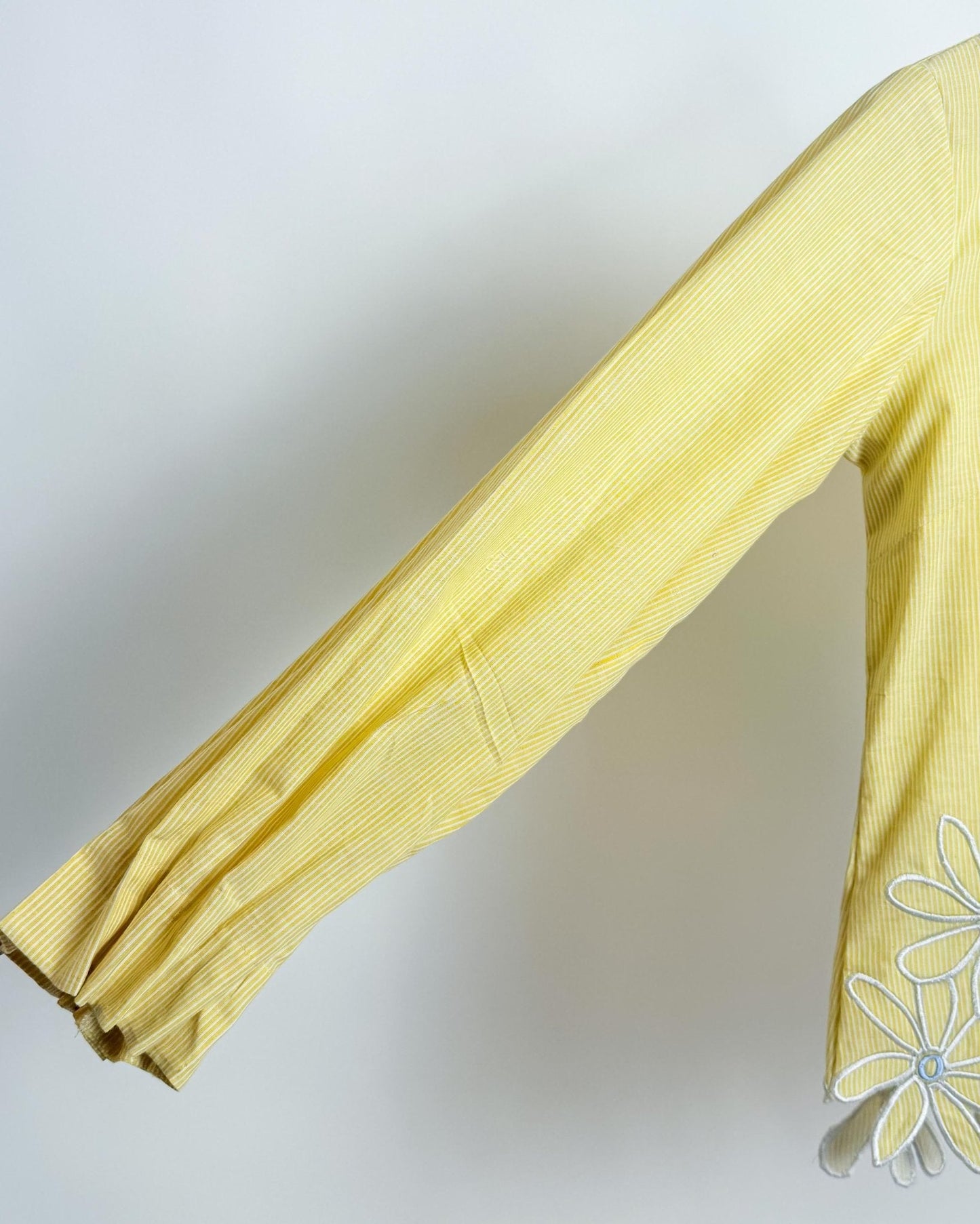 Butter Yellow Daisy Top - erised pret