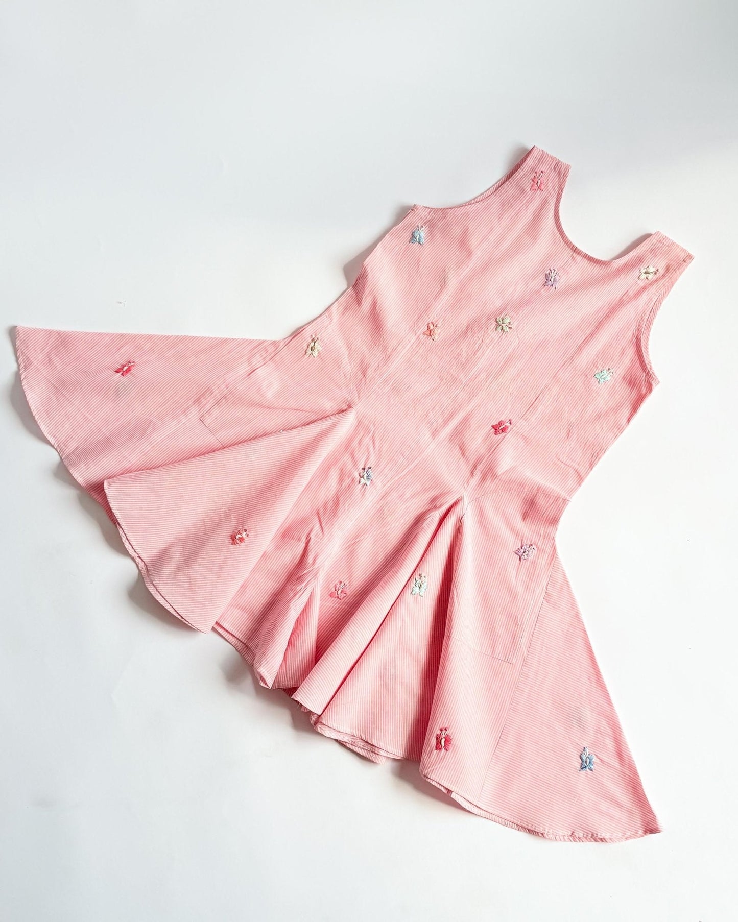 Butterfly Embroidered Flared Romper - Rose - erised pret