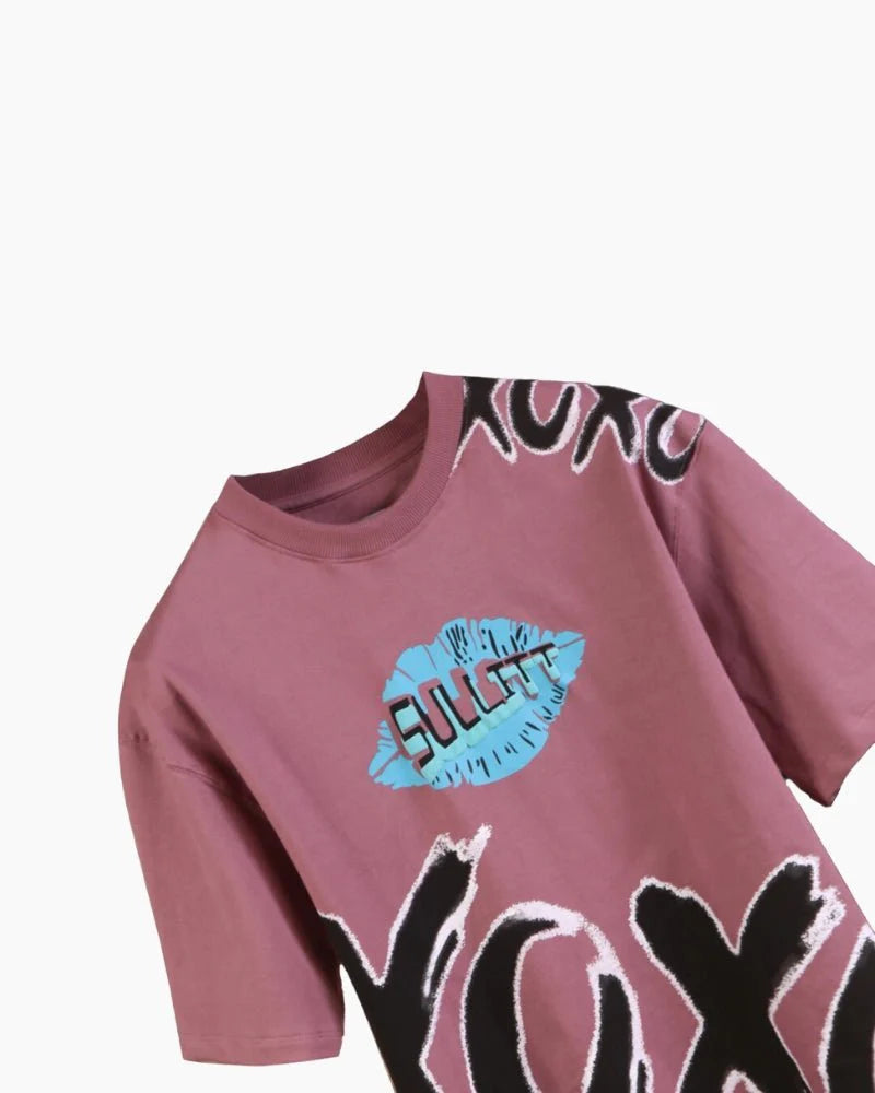 HUGS AND KISSES OVERSIZED T - SHIRT - SULLITT