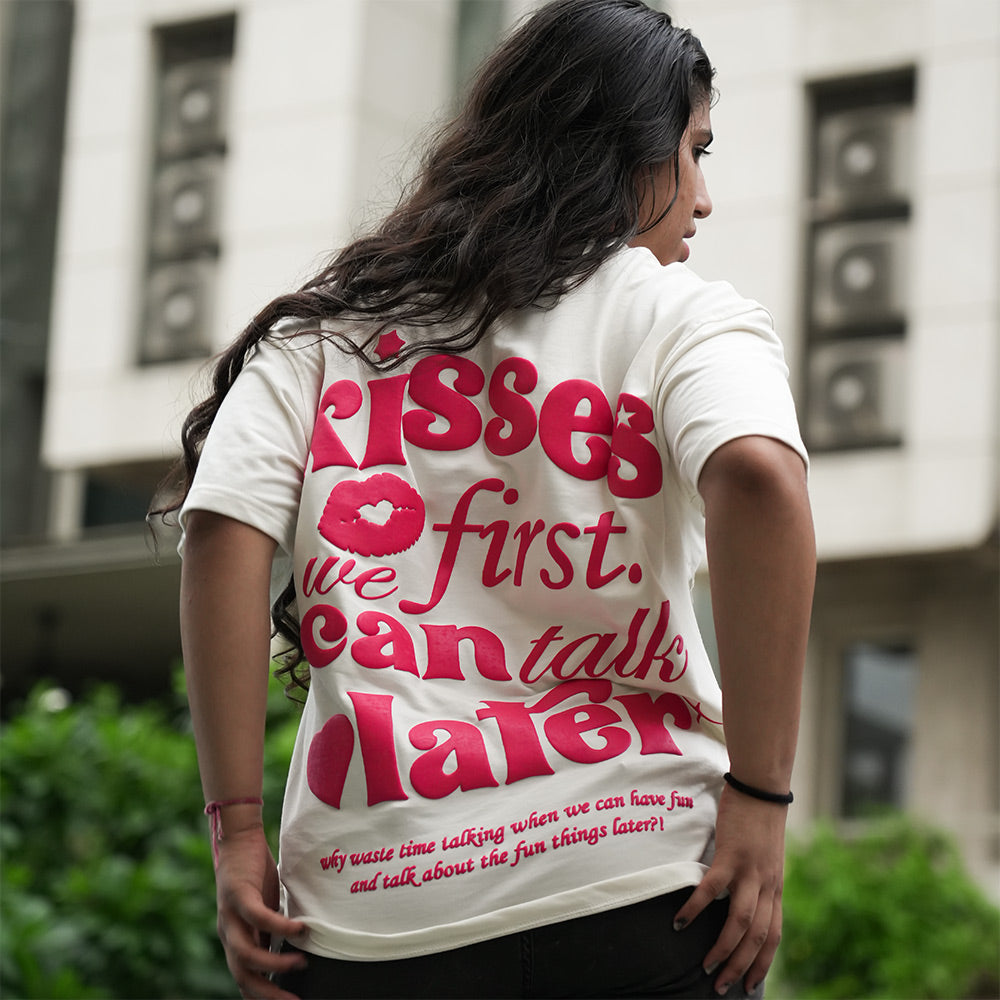 KISSES T-Shirt