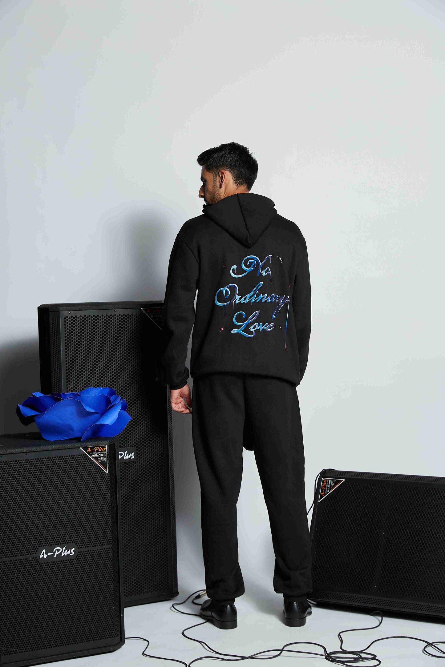 Unisex 'Blue Rose' Sweatshirt