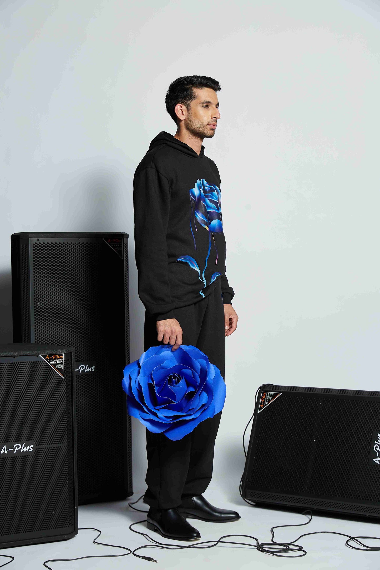 Unisex 'Blue Rose' Sweatshirt