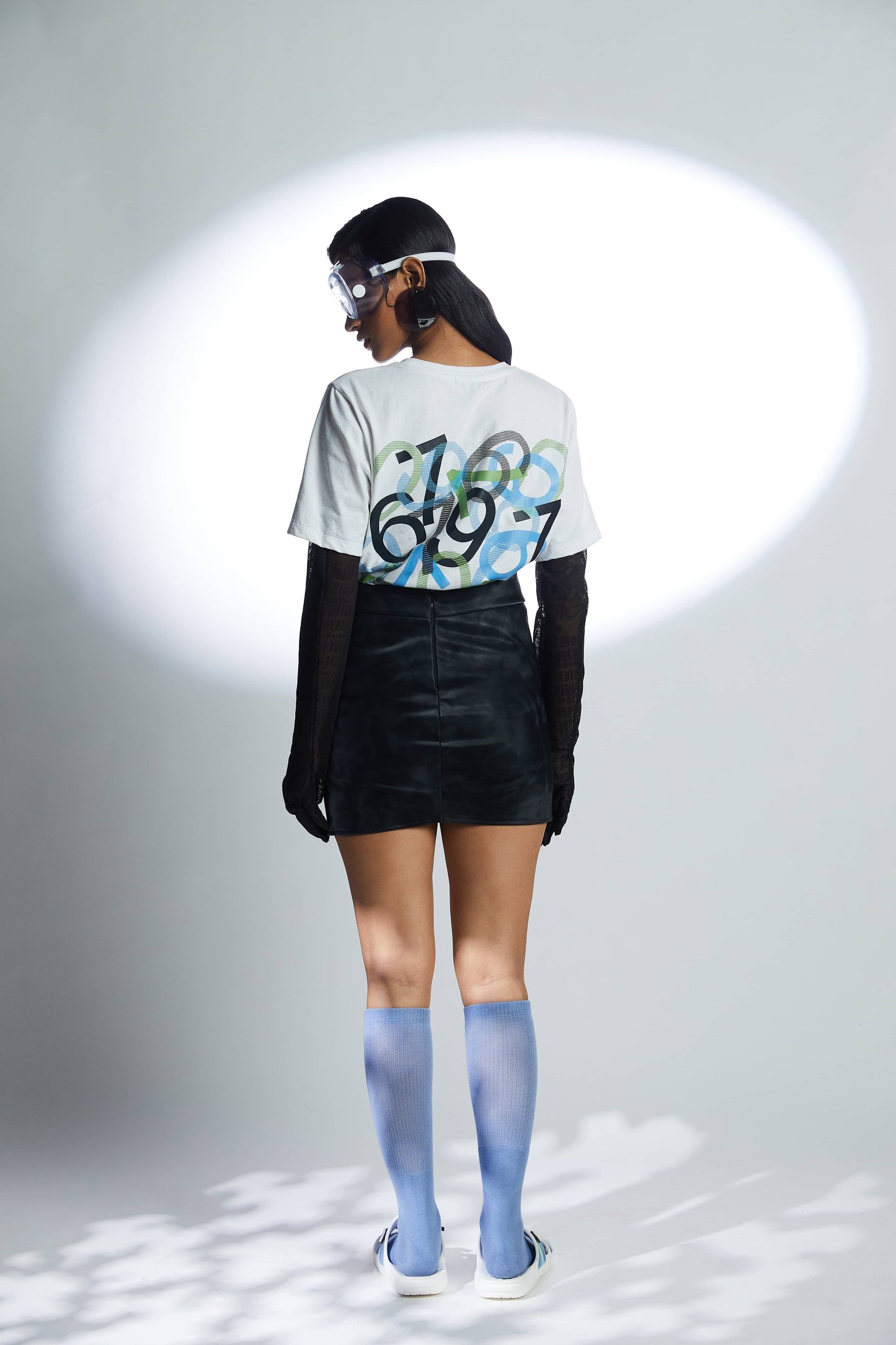 Unisex Lazzy 8 T-shirt