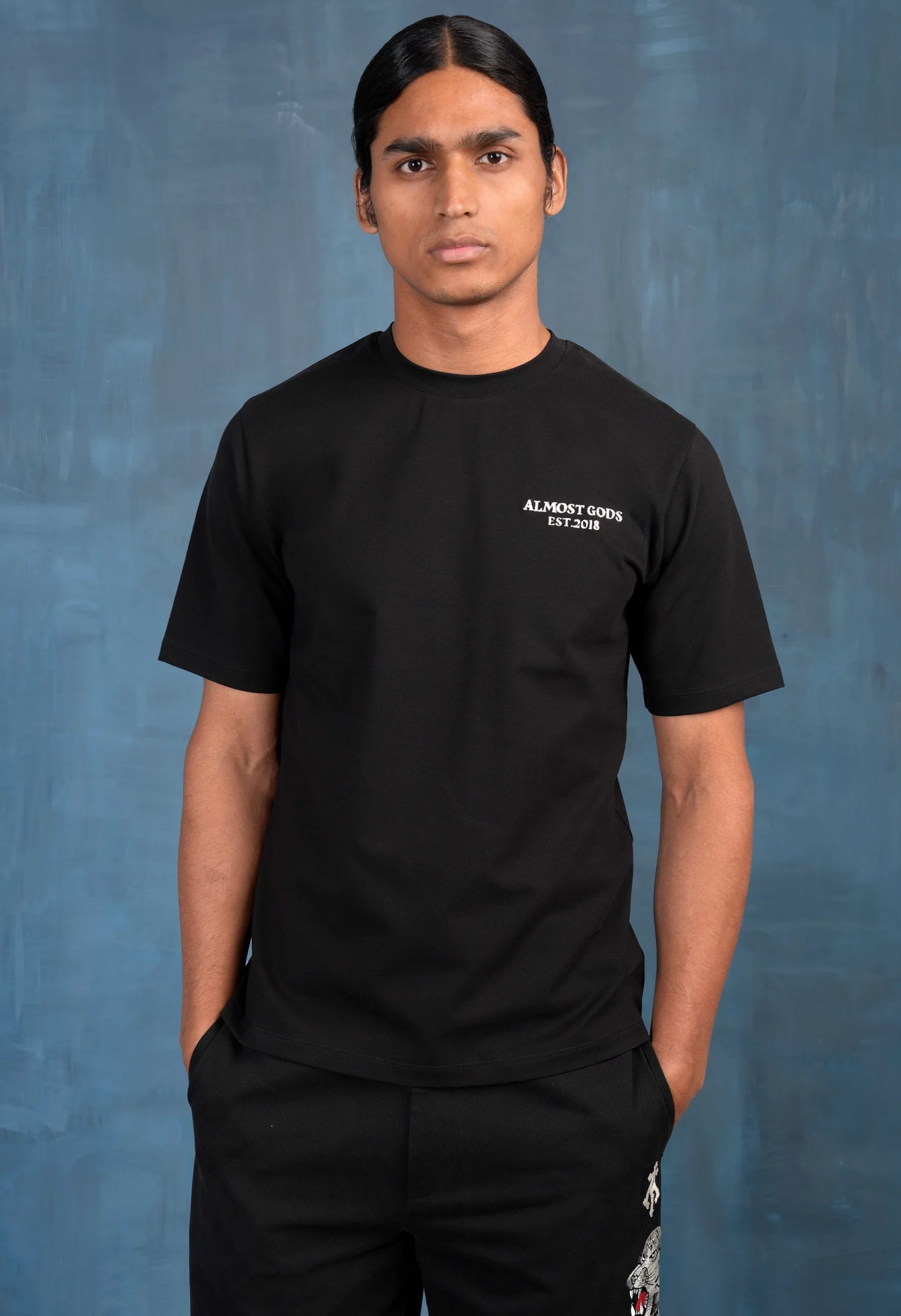 Solar Minima' Embroidered Logo Tee in Black