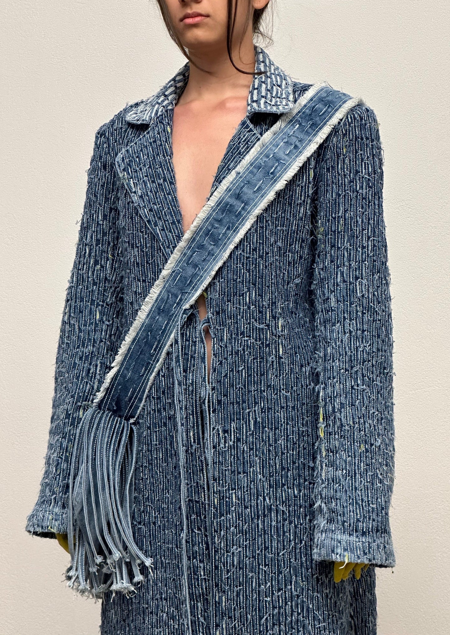 FRINGE DENIM SLING BAG BLUE