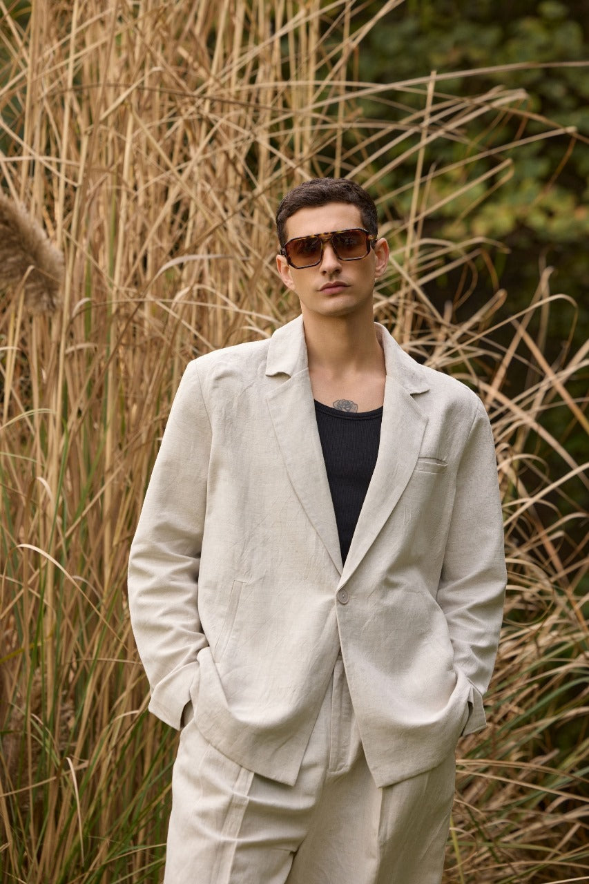 Men’s Relaxed-Fit Linen Suit