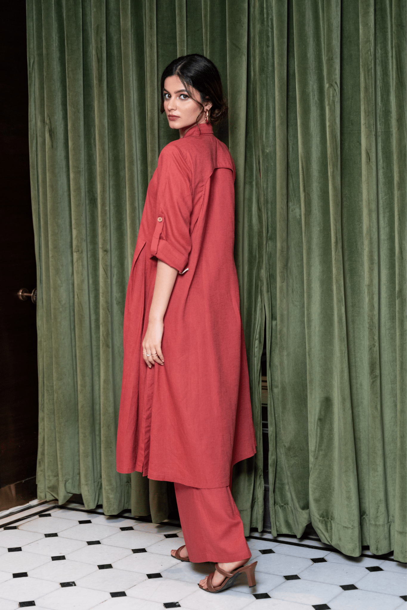 TOMATO RED LINEN CO ORD SET