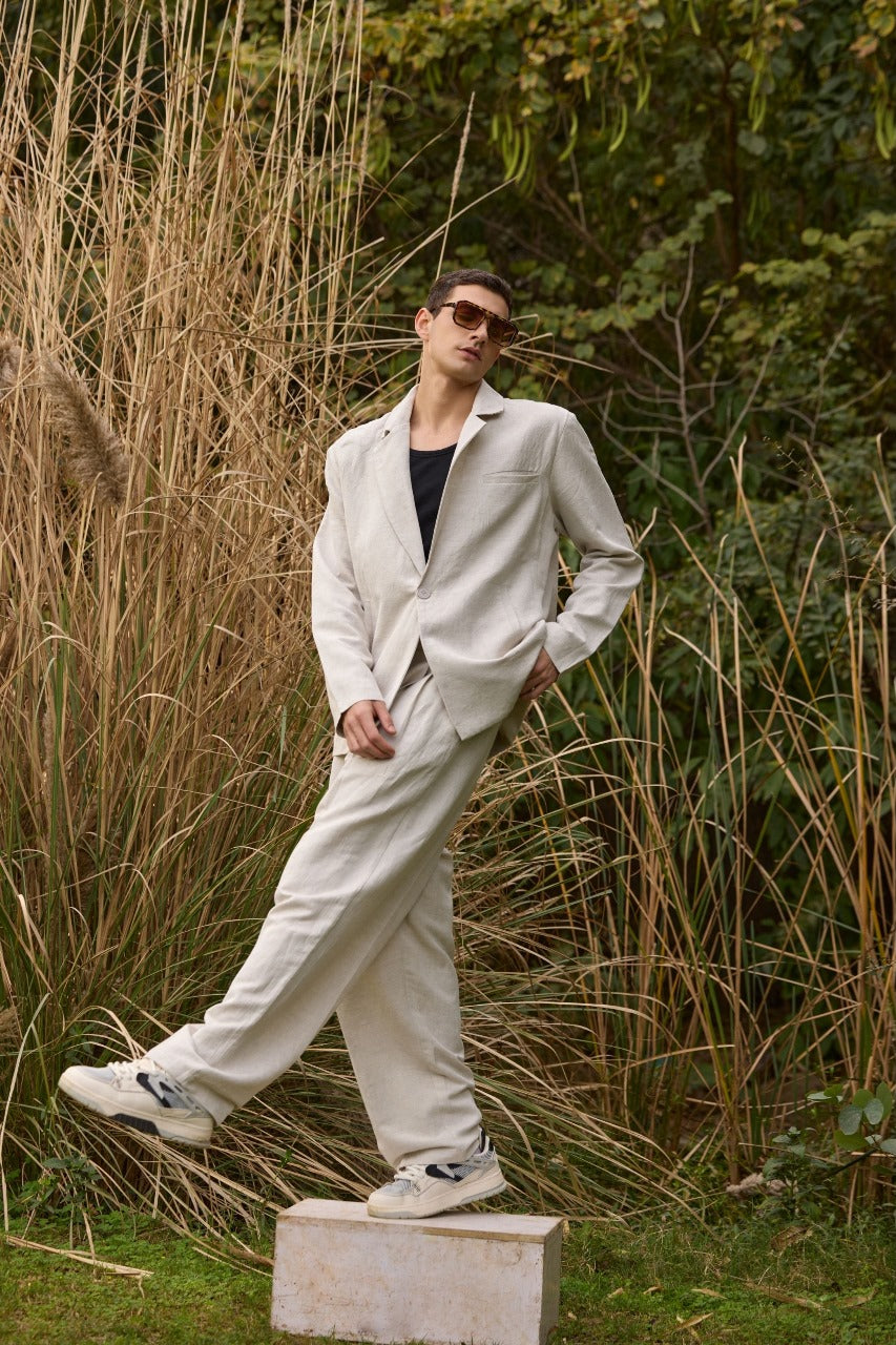 Men’s Relaxed-Fit Linen Suit