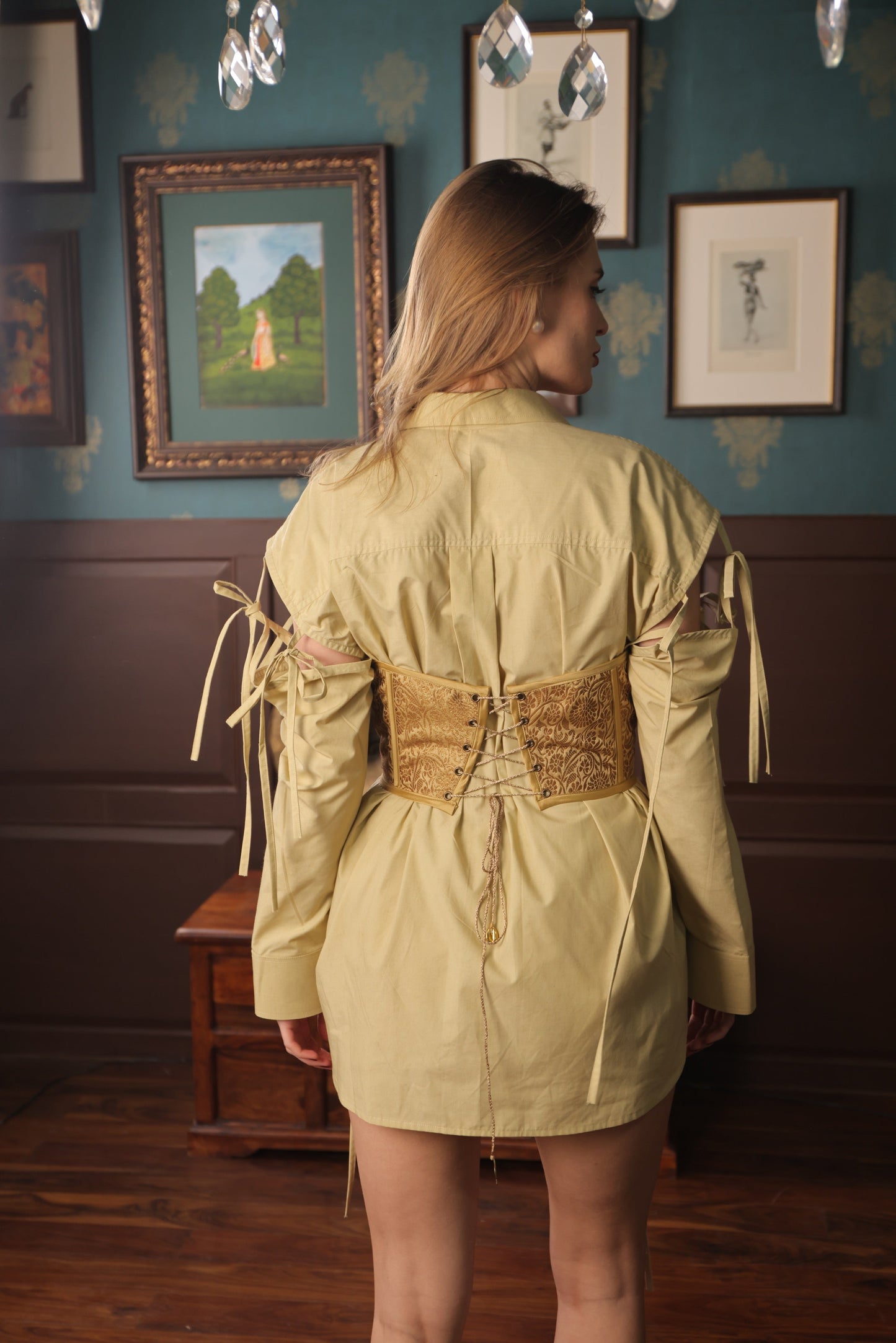 GOLDEN MIRAGE CORSET WITH SHIRT
