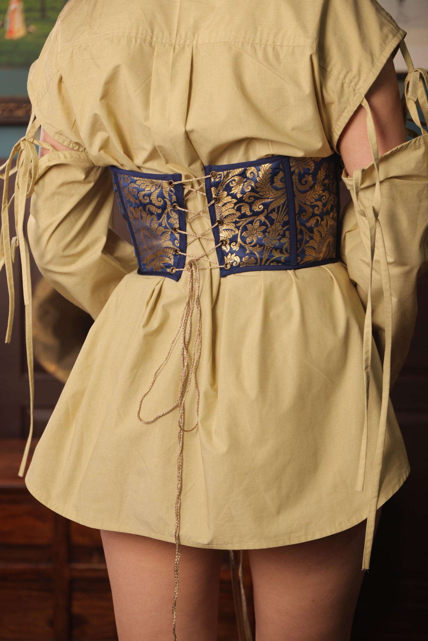 ROYAL SCRIPT CORSET WITH SHIRT