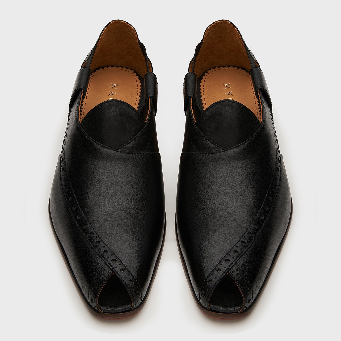 Peshauri Brogue | Black Leather