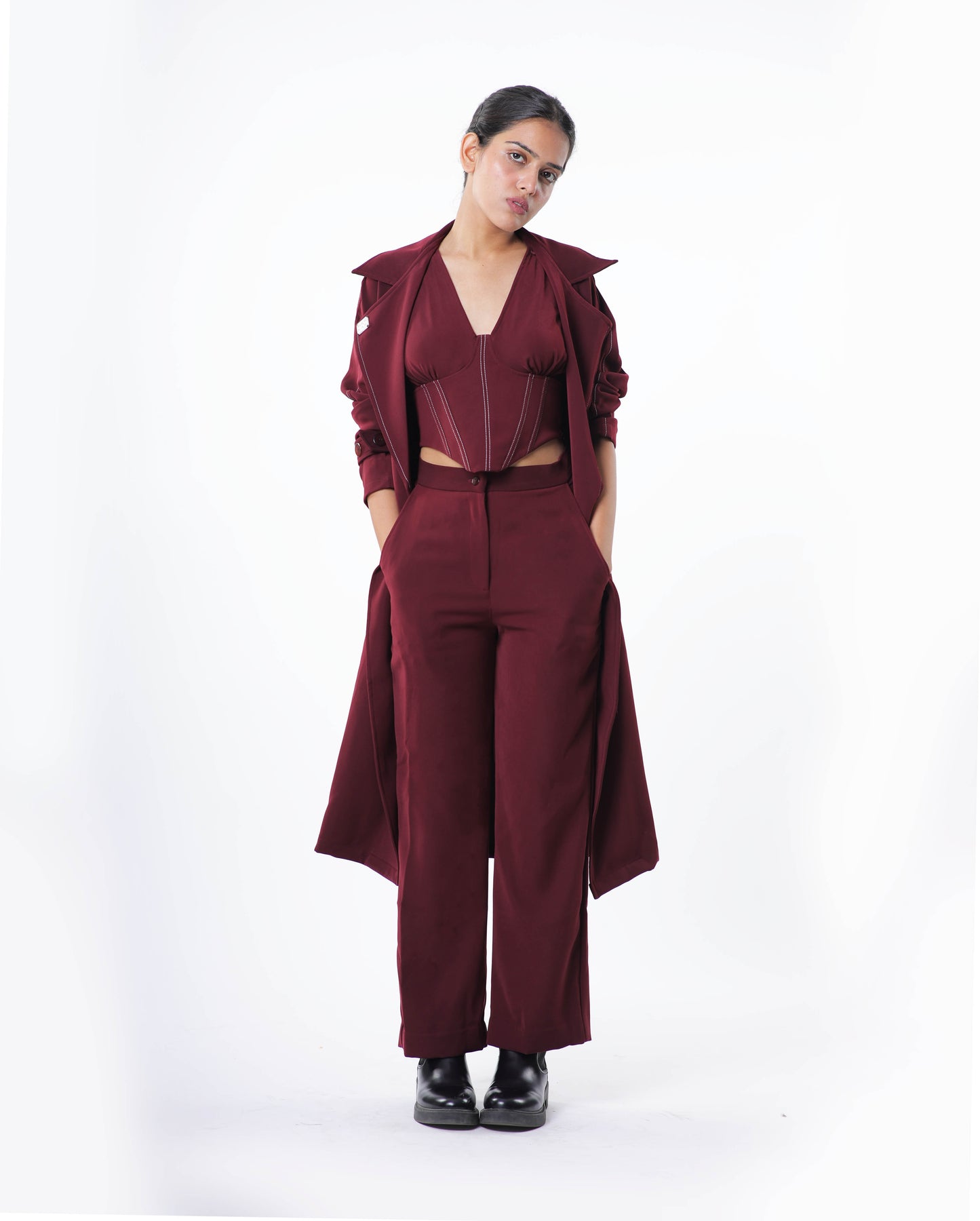 TRENCH COAT