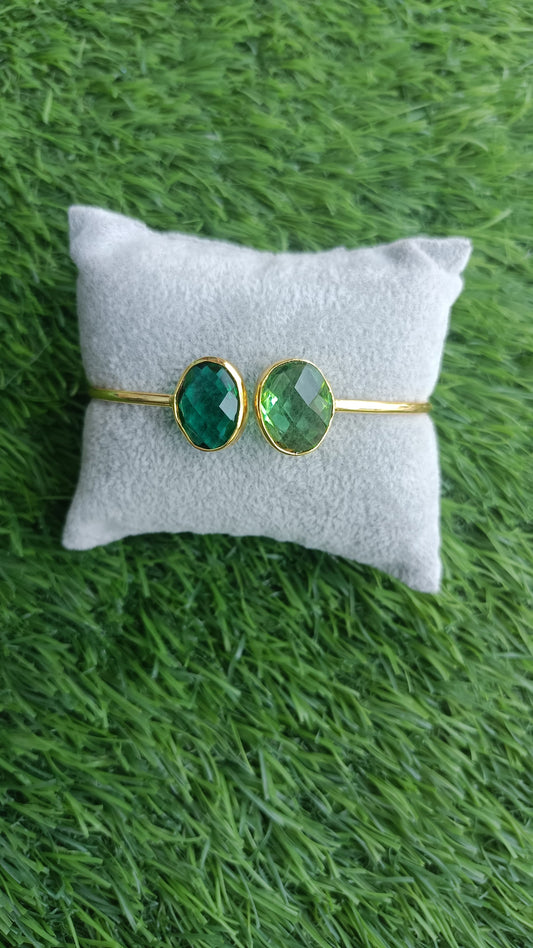 GREEN GLASS STONE HANDCUFF