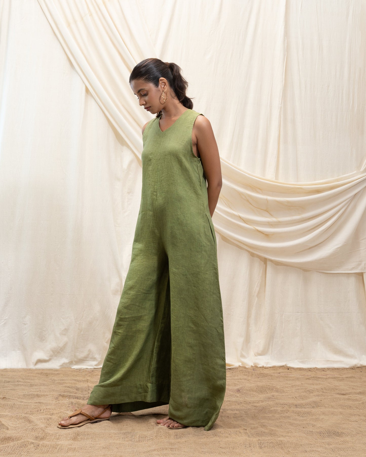 Solid Jumpsuit with back detailing