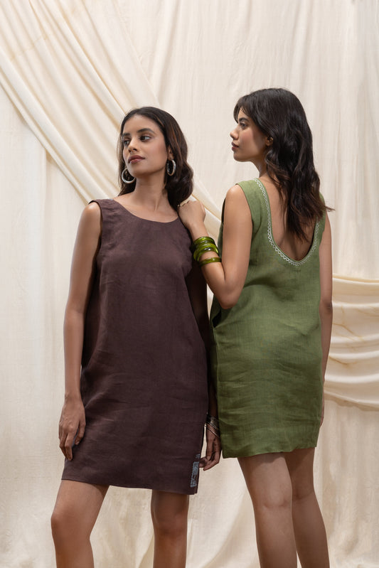 U - neck Shift Dress