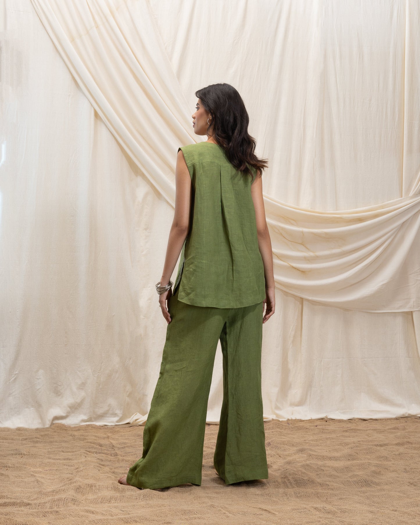 Wide legged pants