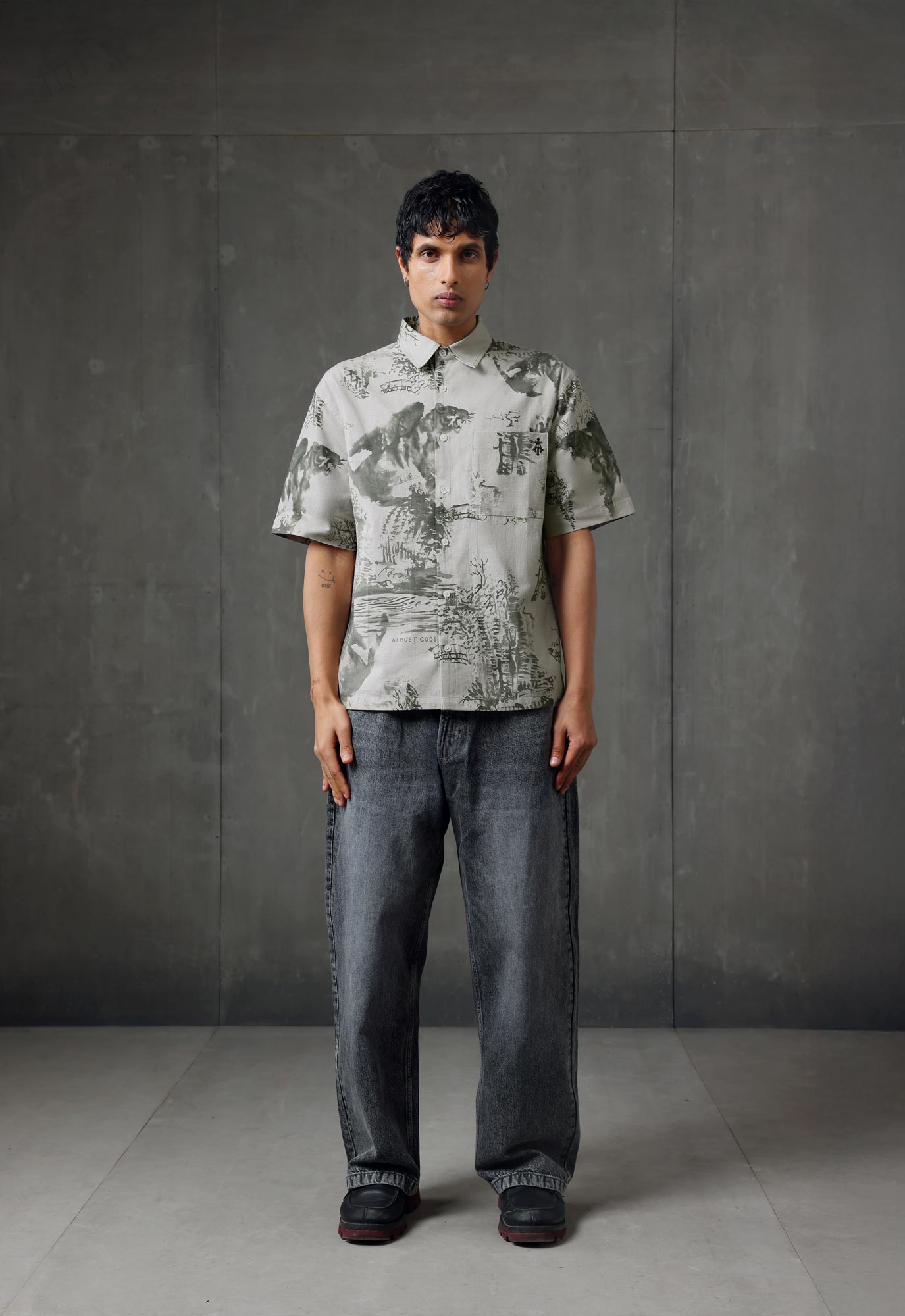 The Terrain Relaxed Shirt in Green