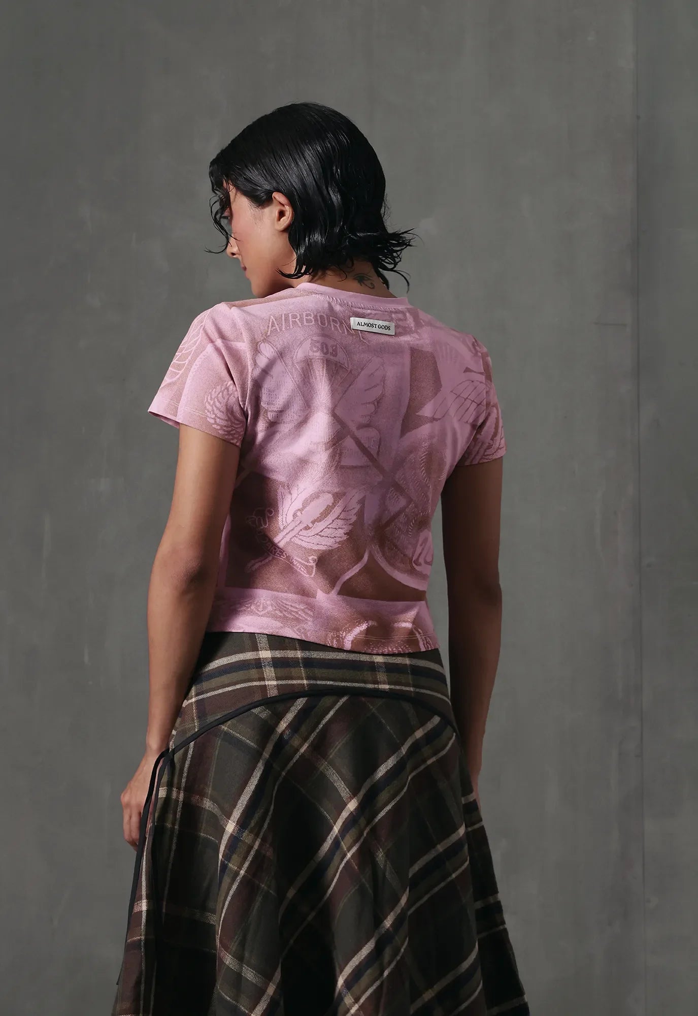 Aegis Relaxed Tee in Pink