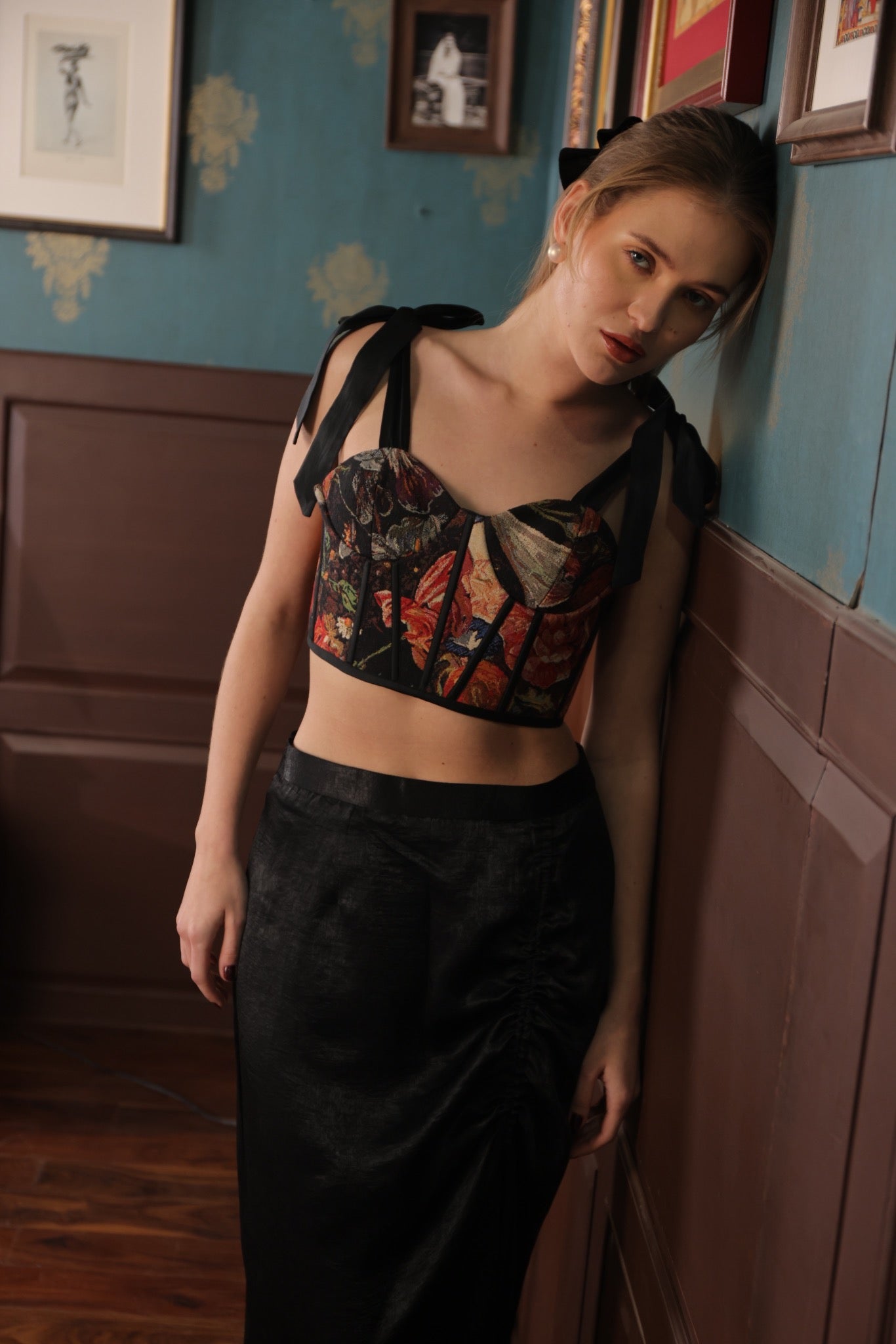 SHADOW SONATA CORSET