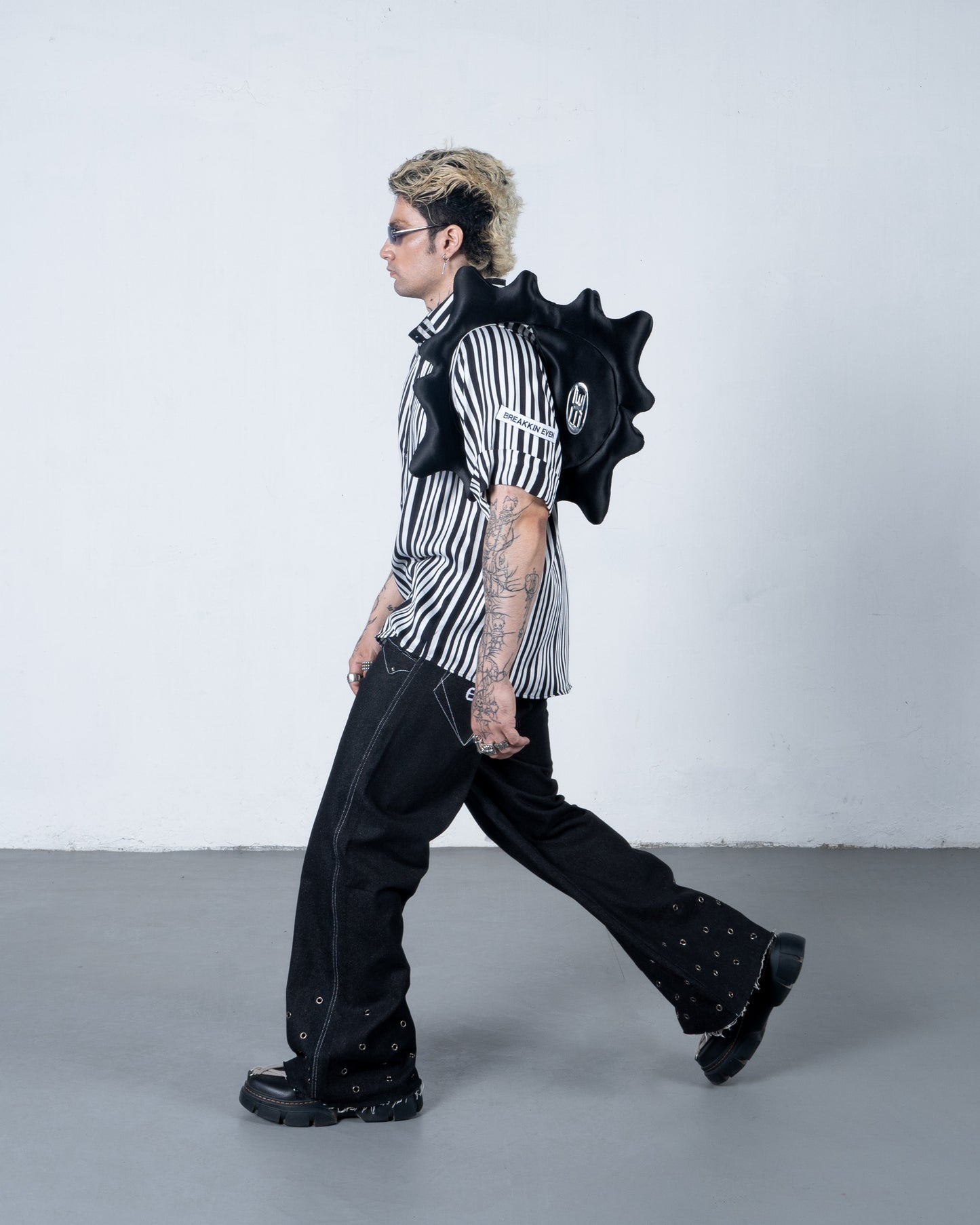 Waves Puffer Bag