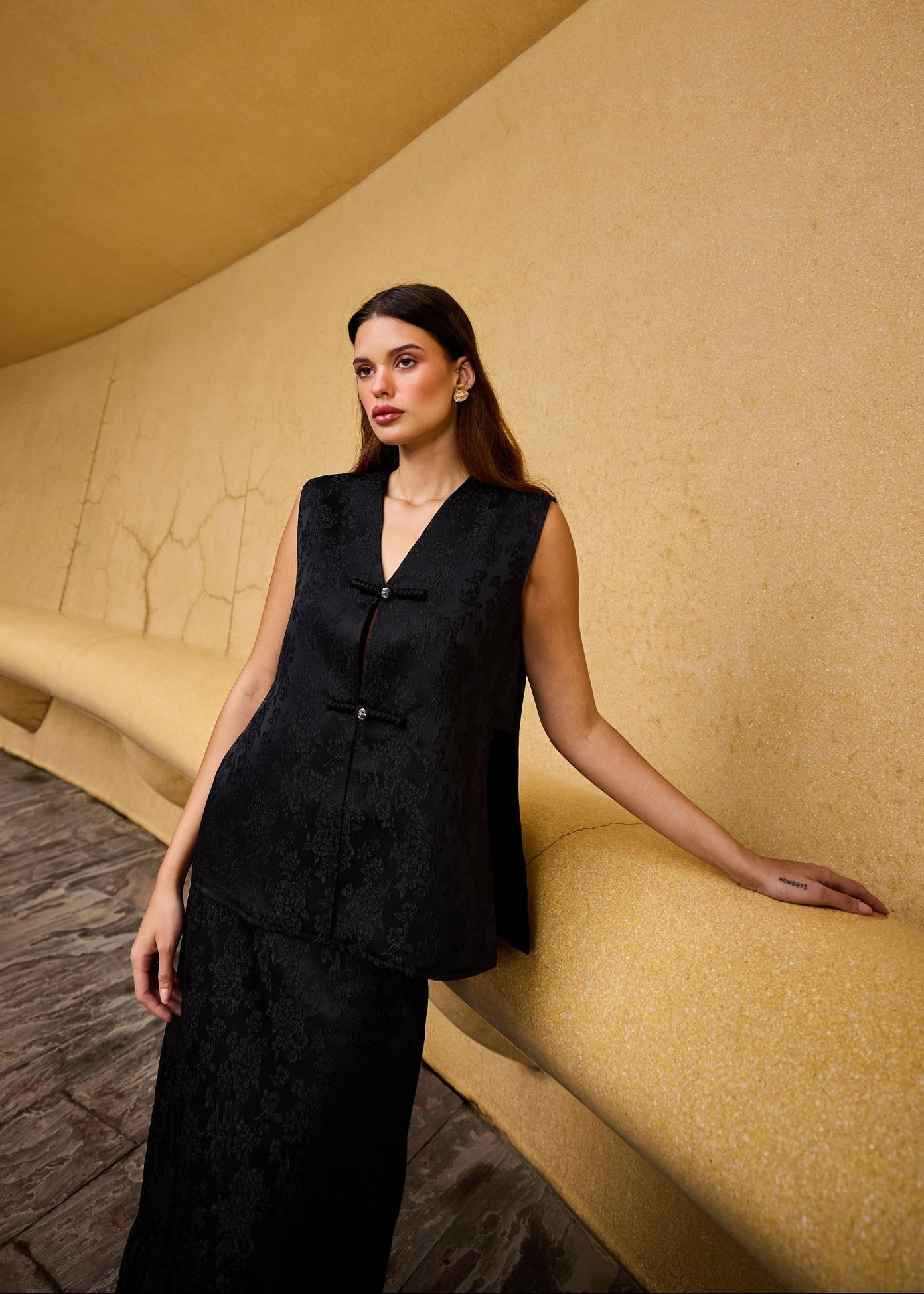 Black Jacquard Sleeveless Vest & Ruffled Hem Midi Skirt Set