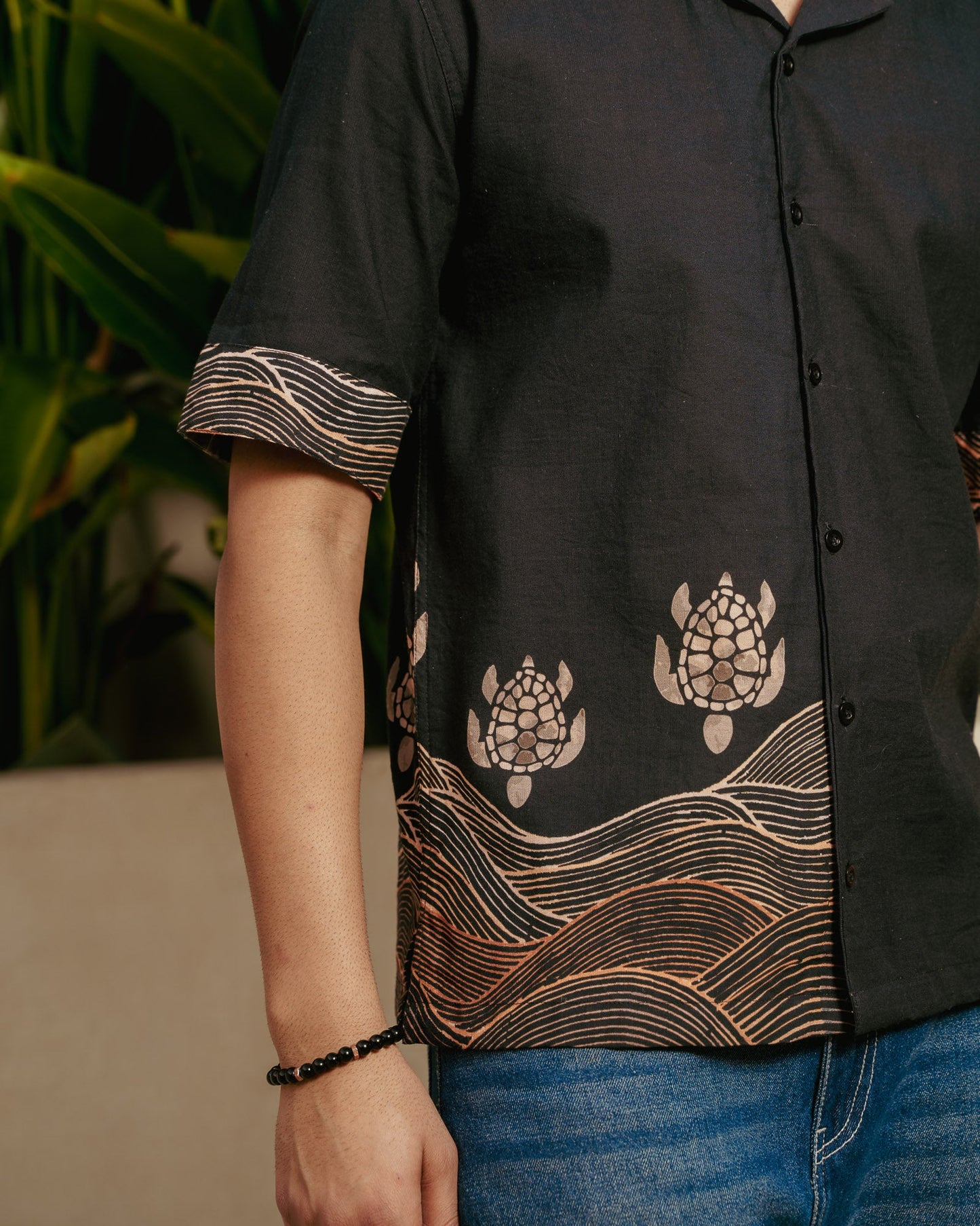 Block Turtle Ebony Side Patch Linen Shirt