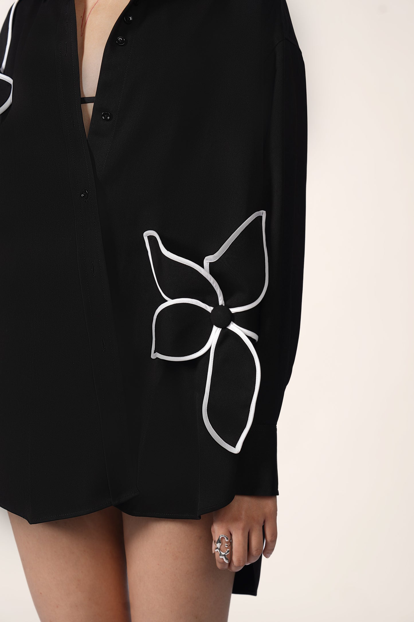 FLOWER SHIRT IN BLACK