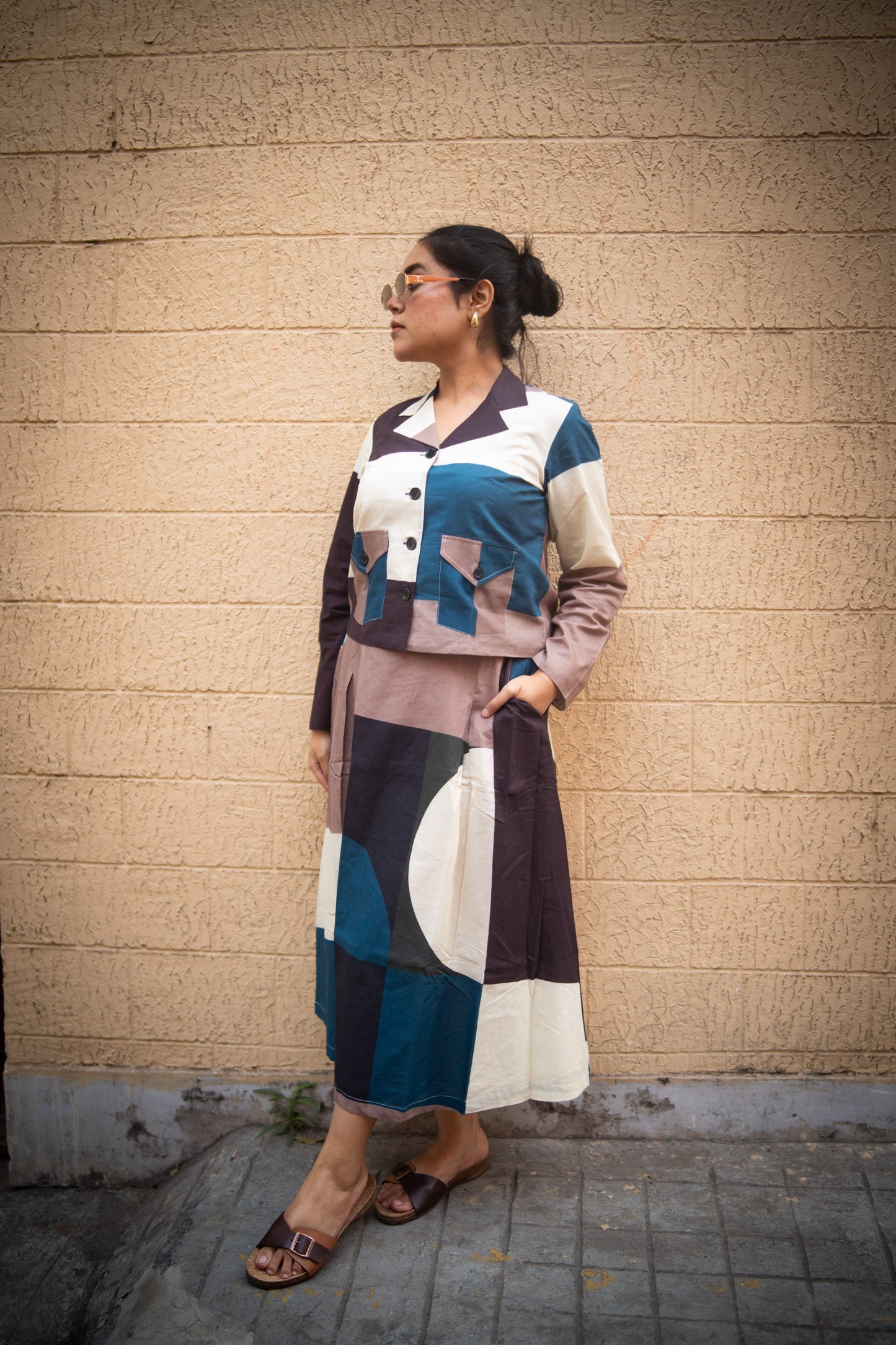 Peacock and offwhite Geometric printed Jacket and Skirt (Set of 2)