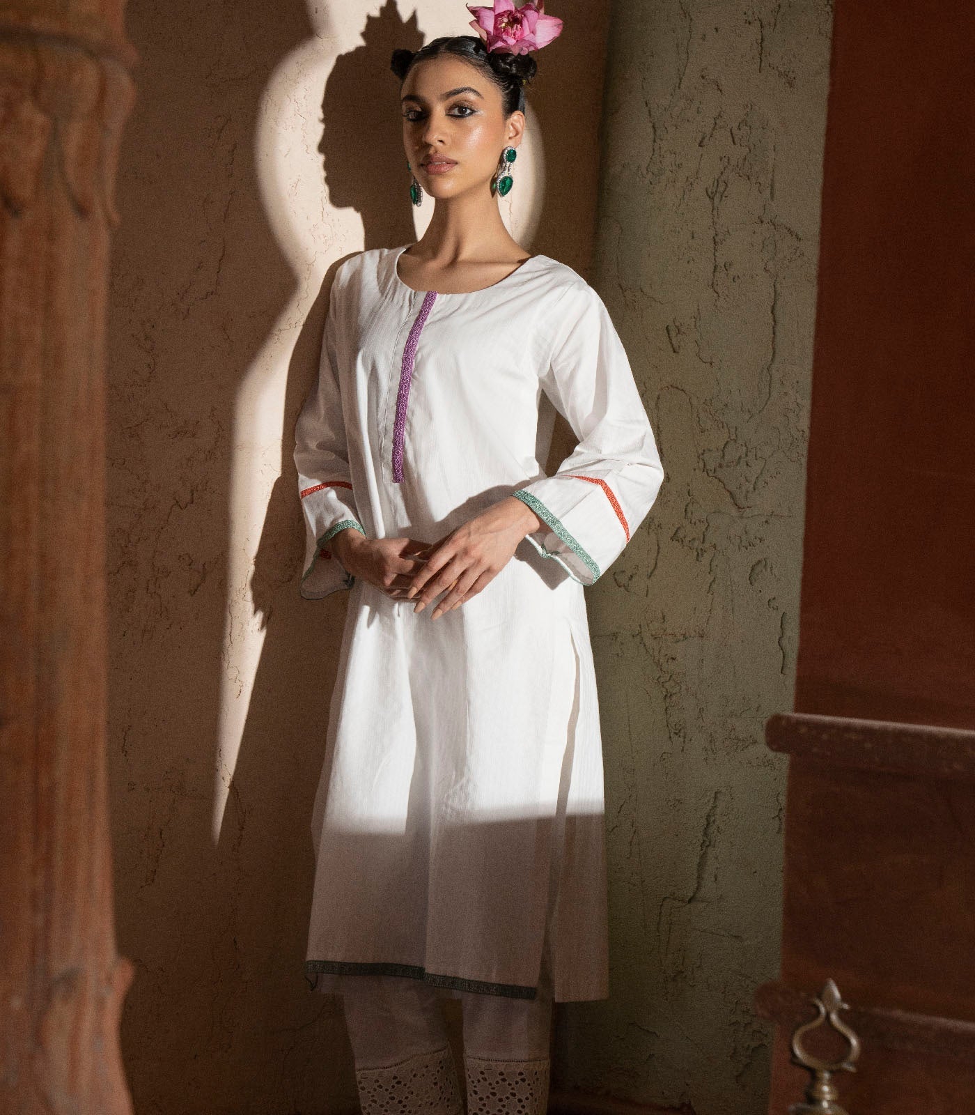 White Lawn kurta