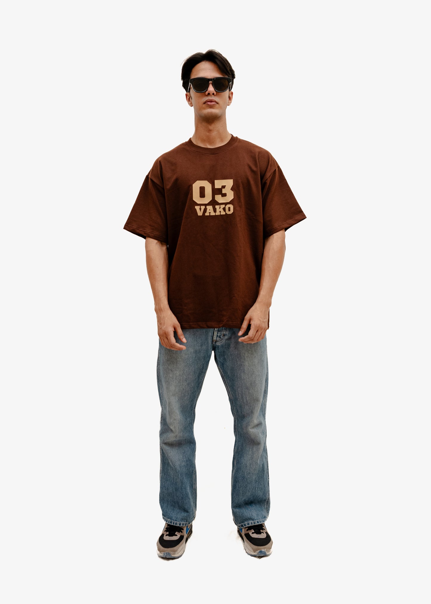 Vako 03 Brown Logo