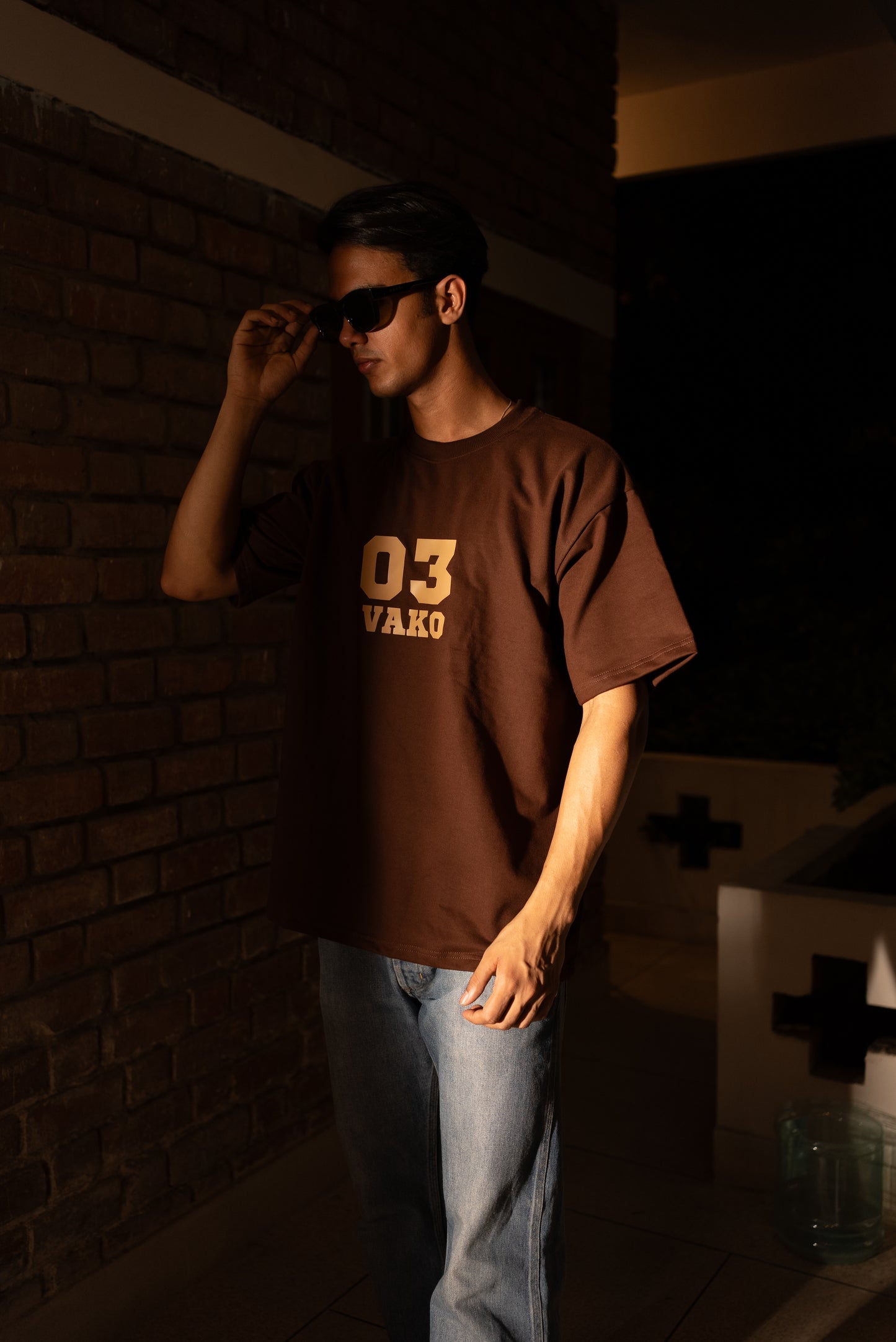 Vako 03 Brown Logo