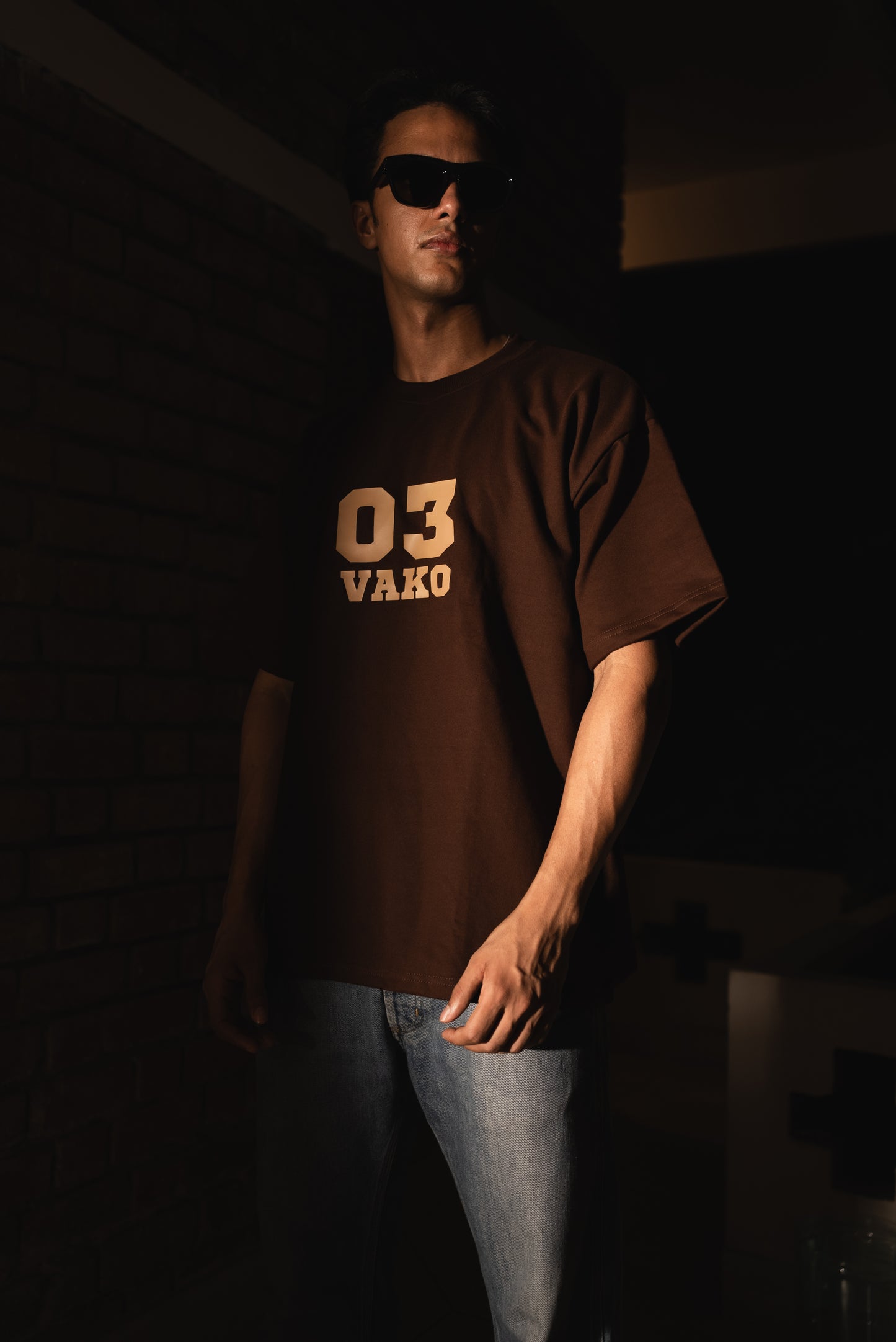 Vako 03 Brown Logo