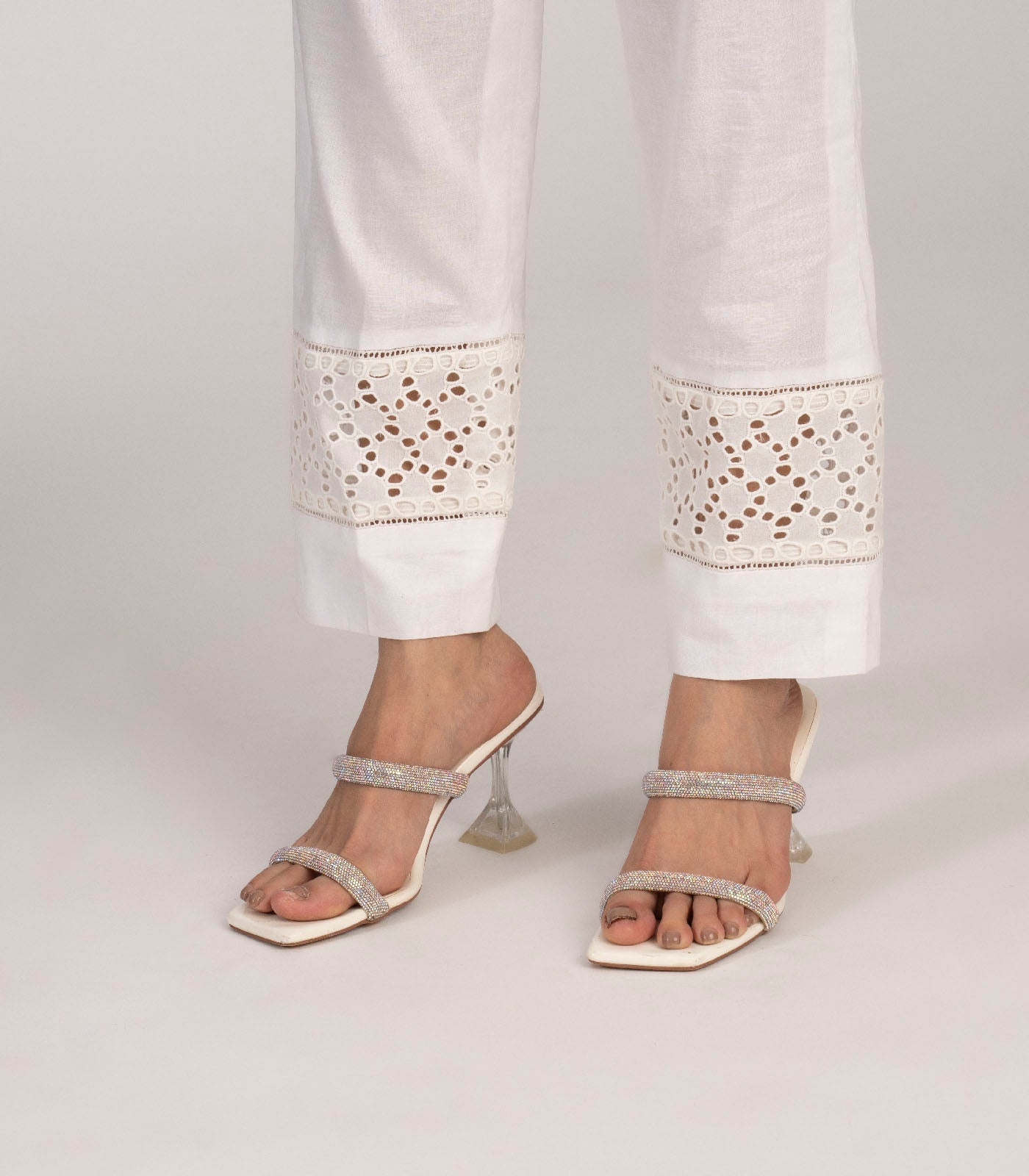 White elasticated waist pant