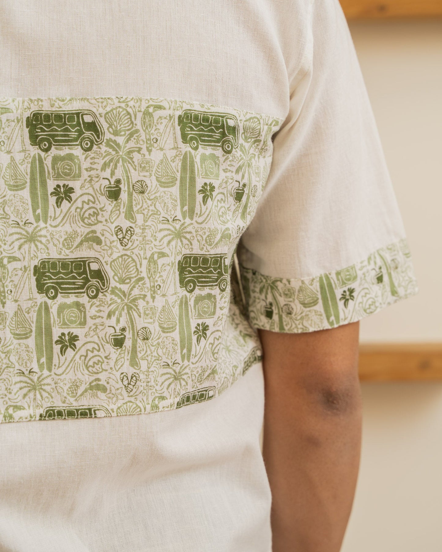 Beach Doodle Olive Middle Patch Linen Shirt